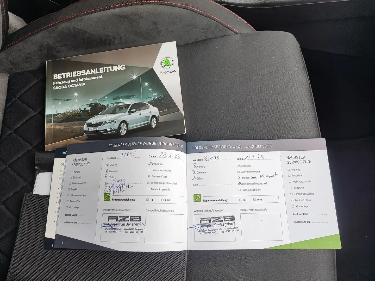 Skoda Octavia Octavia III Diesel 2.0 TDI DSG RS Grau - 1