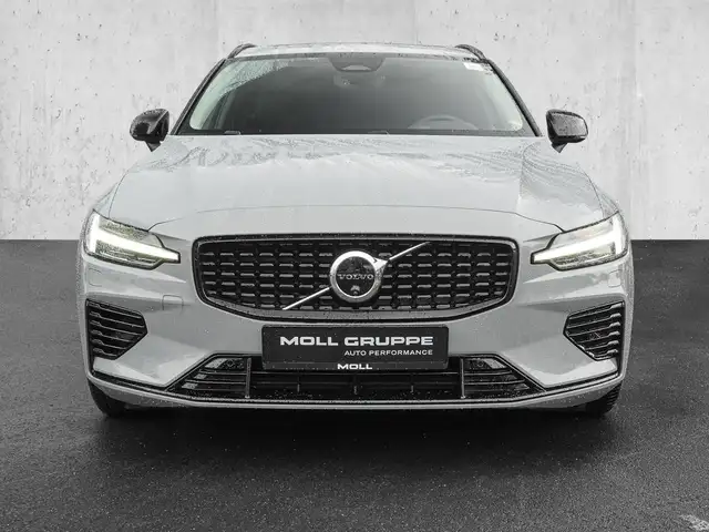 Volvo V60 view 3