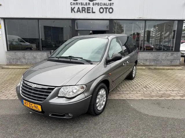 Chrysler Voyager 3.3i SE LUXE