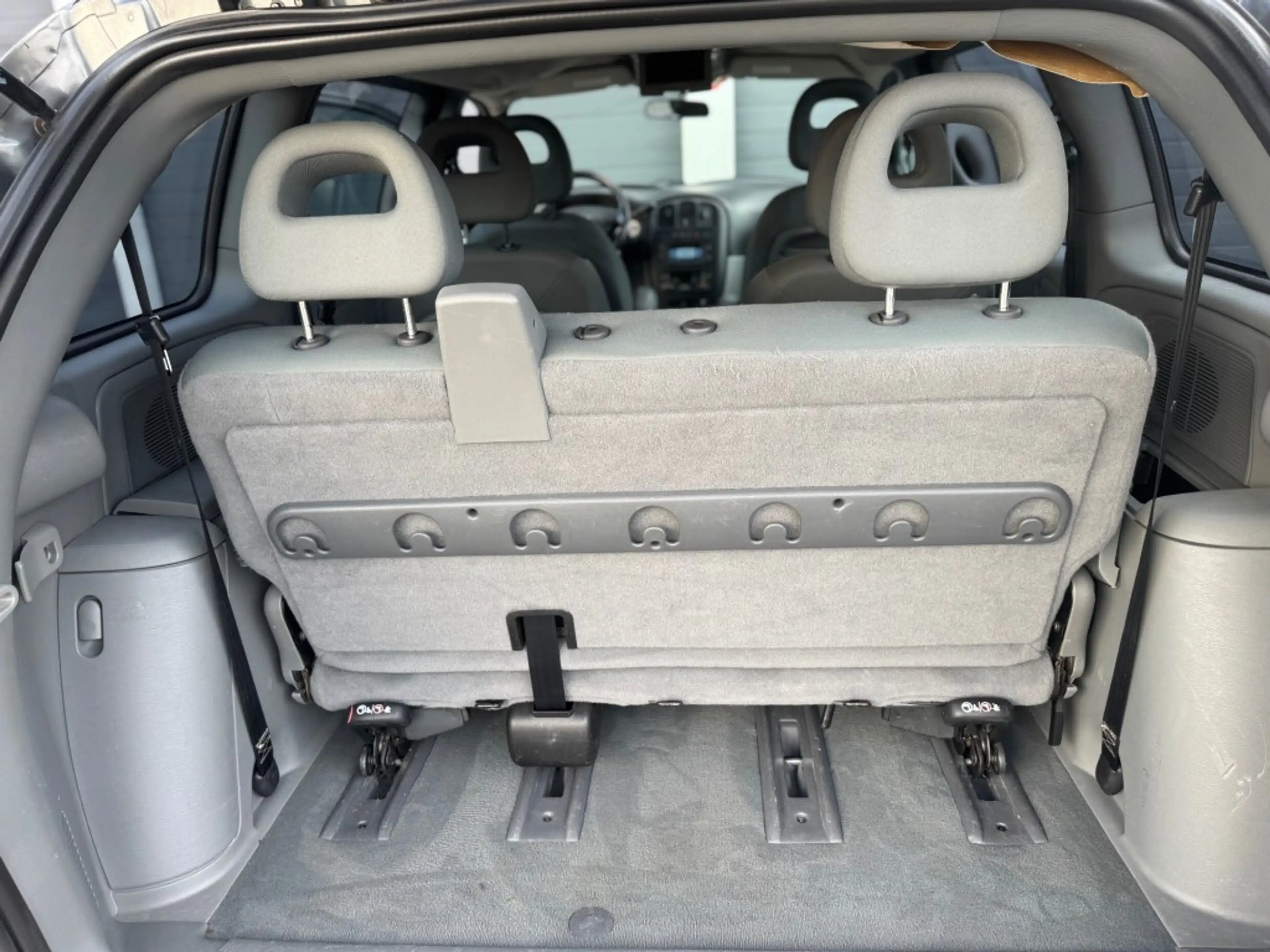 Chrysler Voyager 3.3i SE LUXE — photo 9