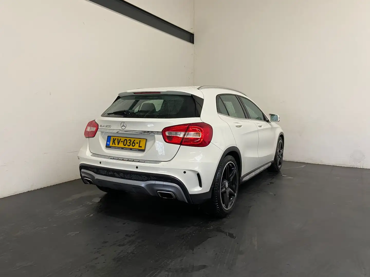 Mercedes-Benz GLA 200 Business Wit - 2