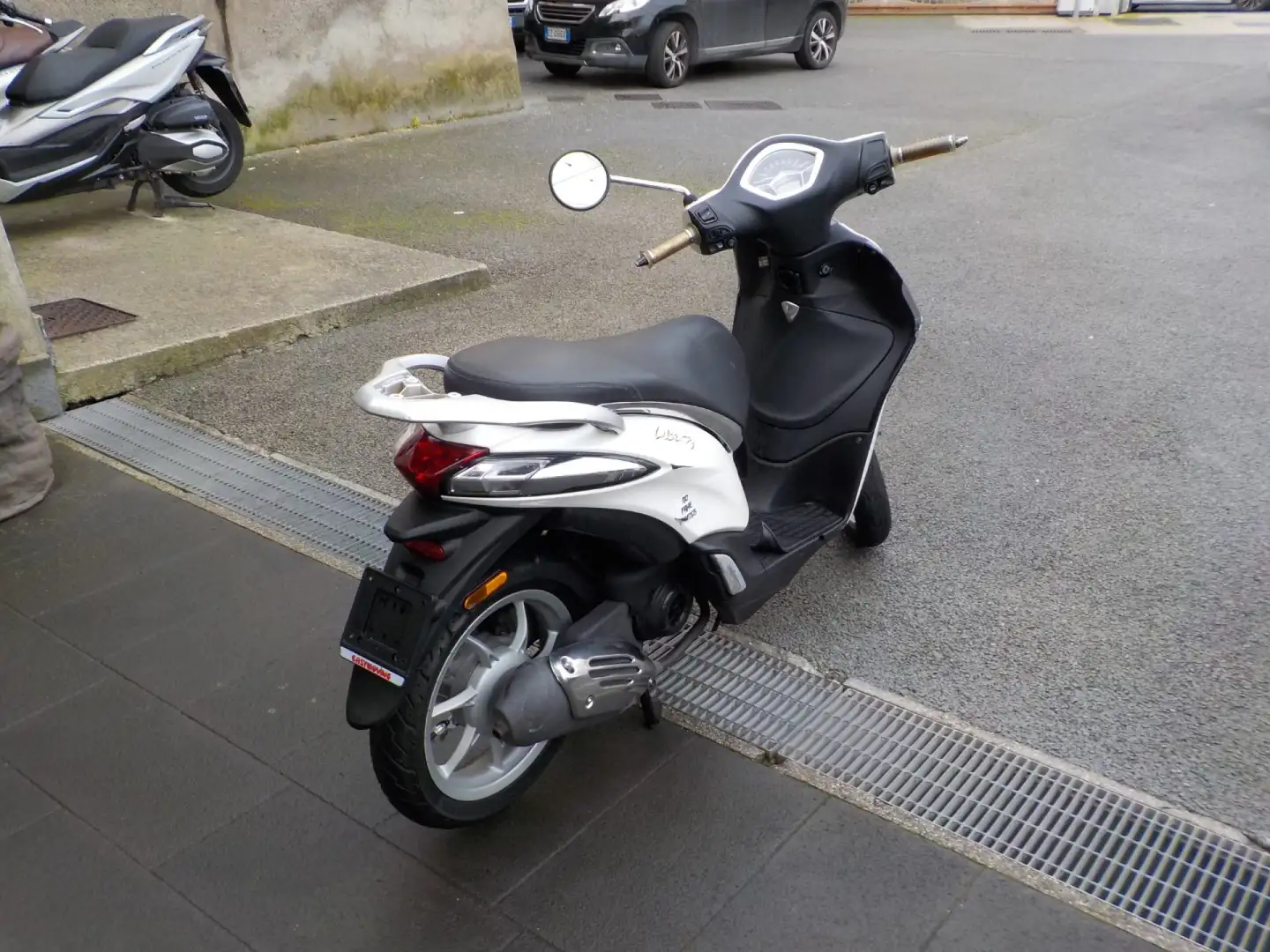 Piaggio Liberty 50 LIBERTY 50 Alb - 2