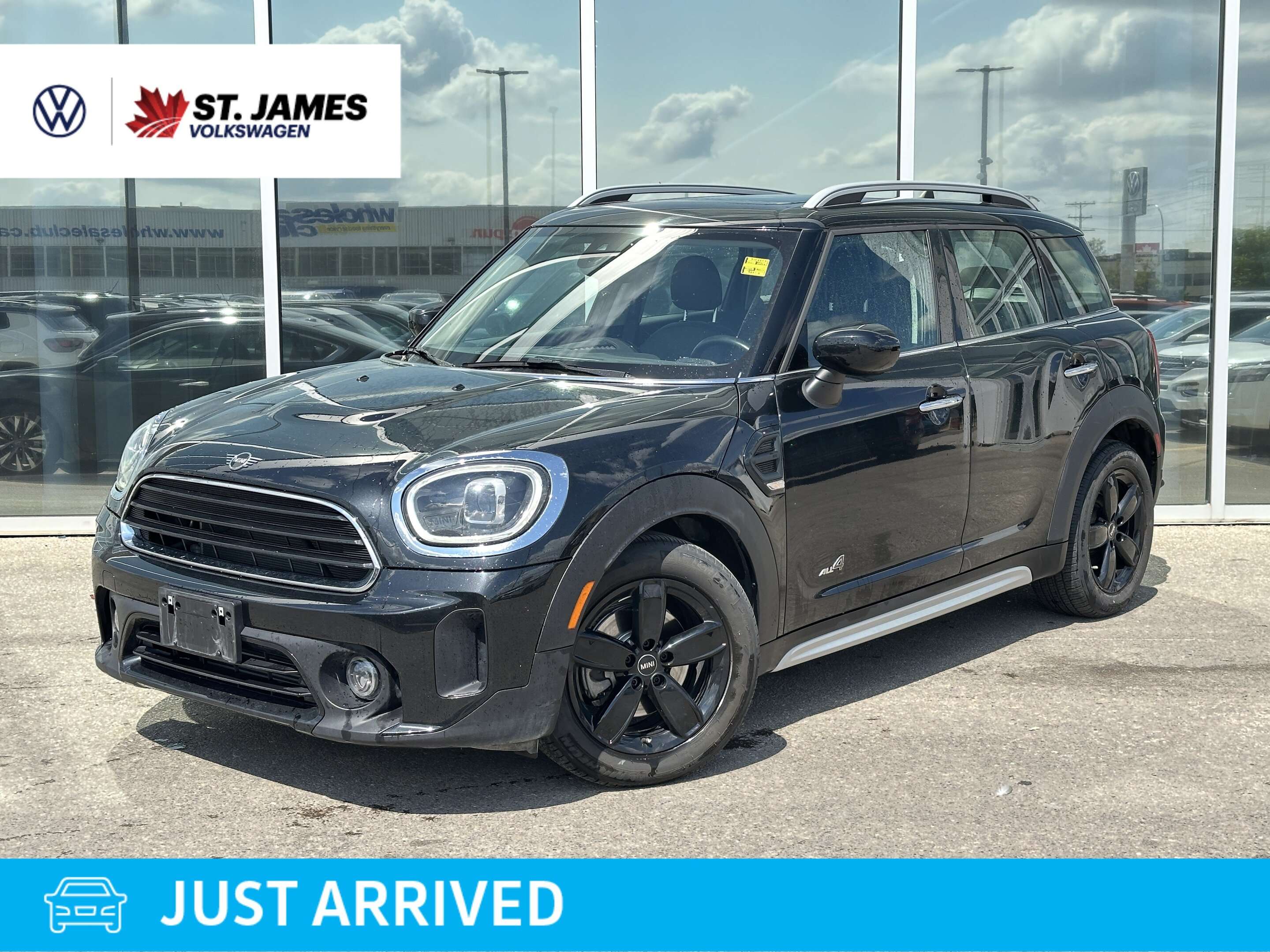 2024 MINI Countryman Cooper | LOCAL ONE OWNER | DUAL-PANEL SUNROOF |