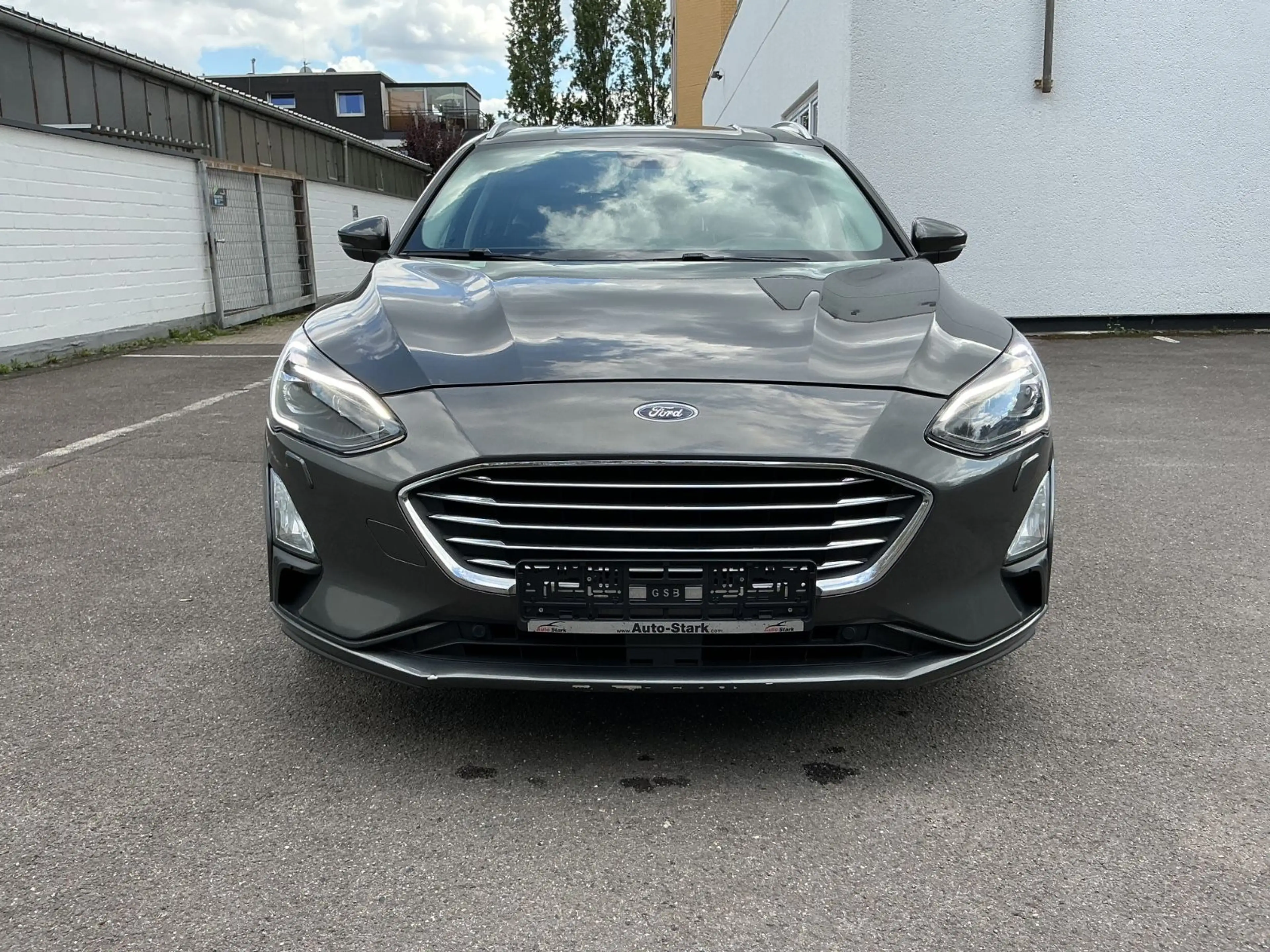 Ford Focus Turnier Titanium — photo 8
