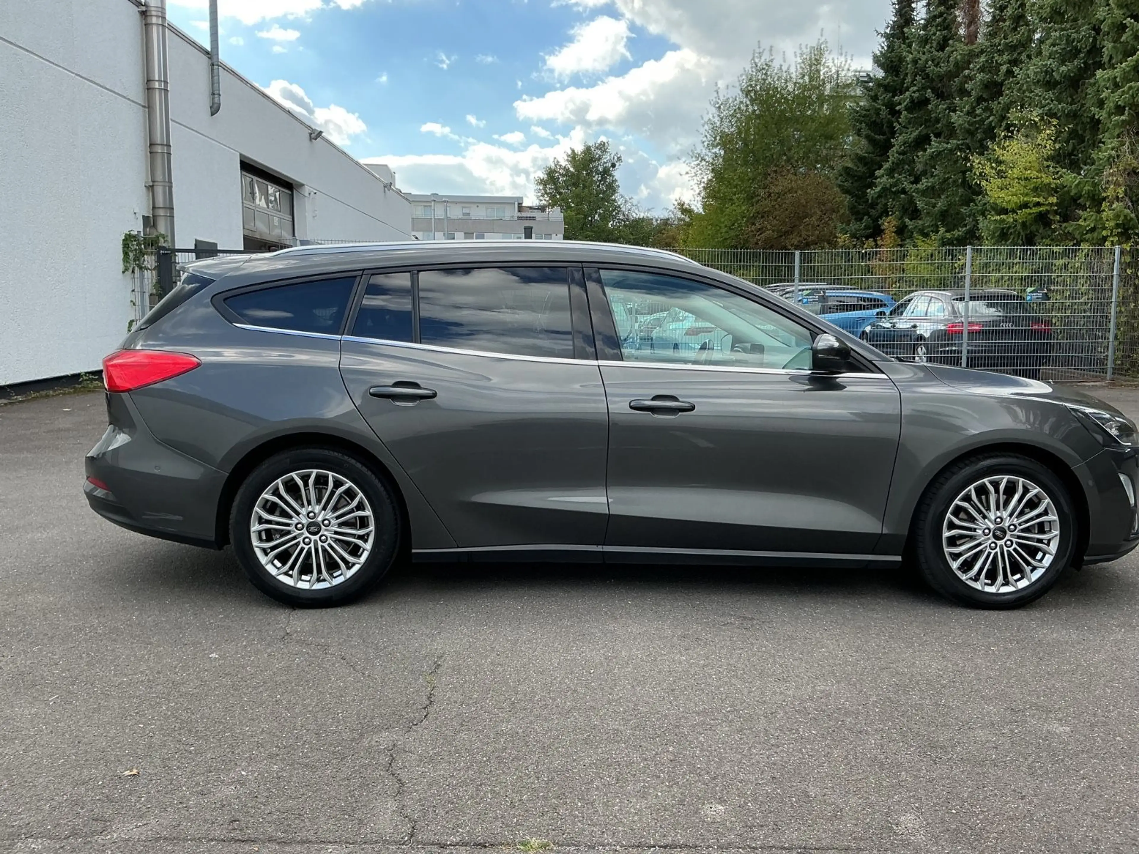 Ford Focus Turnier Titanium — photo 6