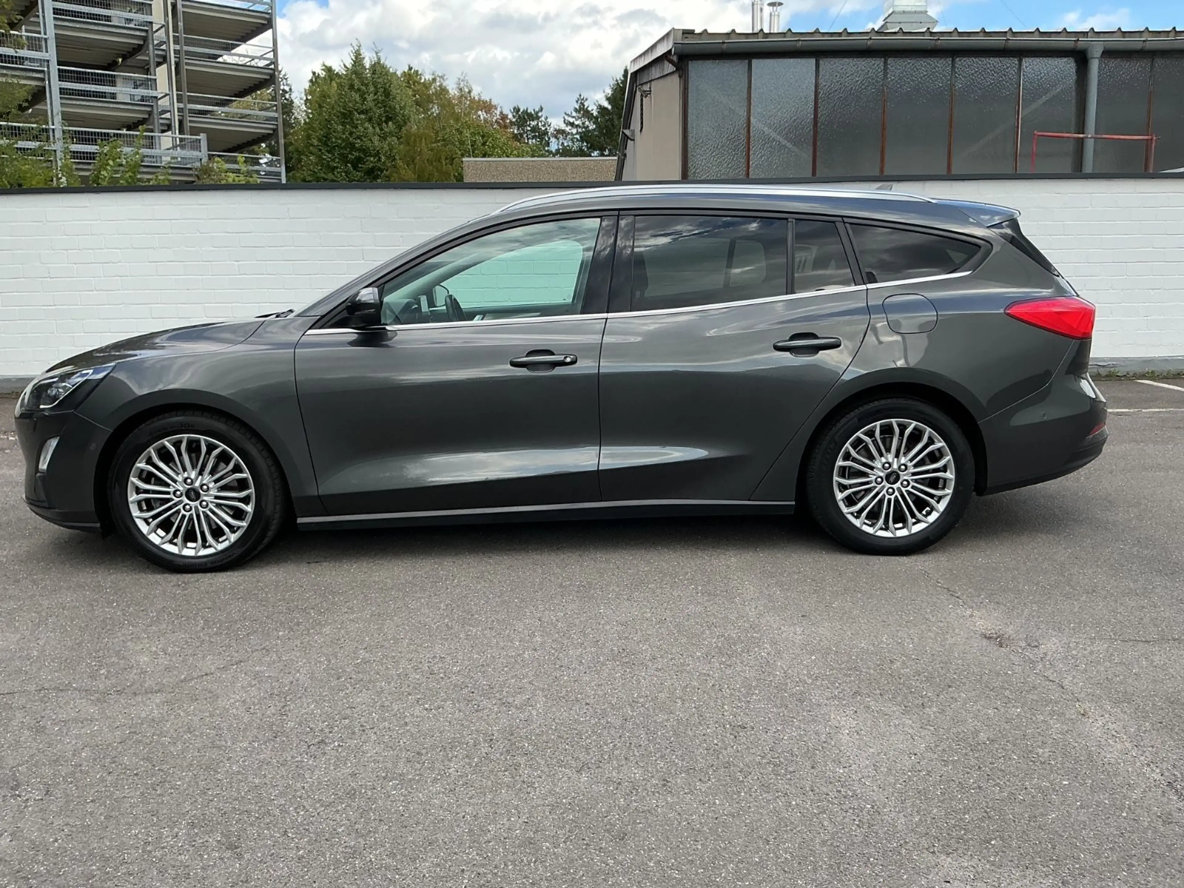Ford Focus Turnier Titanium — photo 2