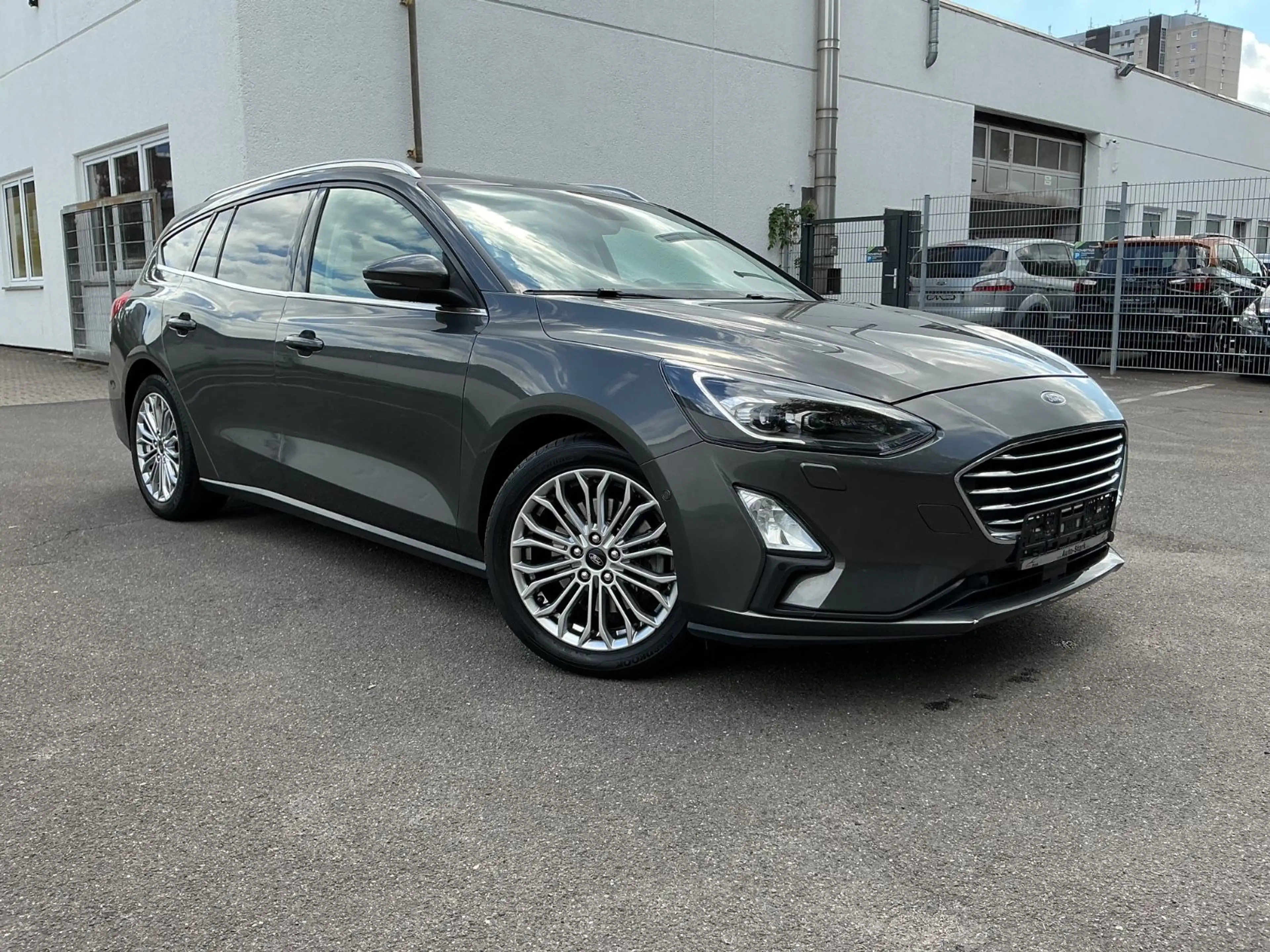 Ford Focus Turnier Titanium — photo 7