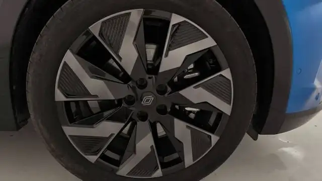 Renault Rafale view 9