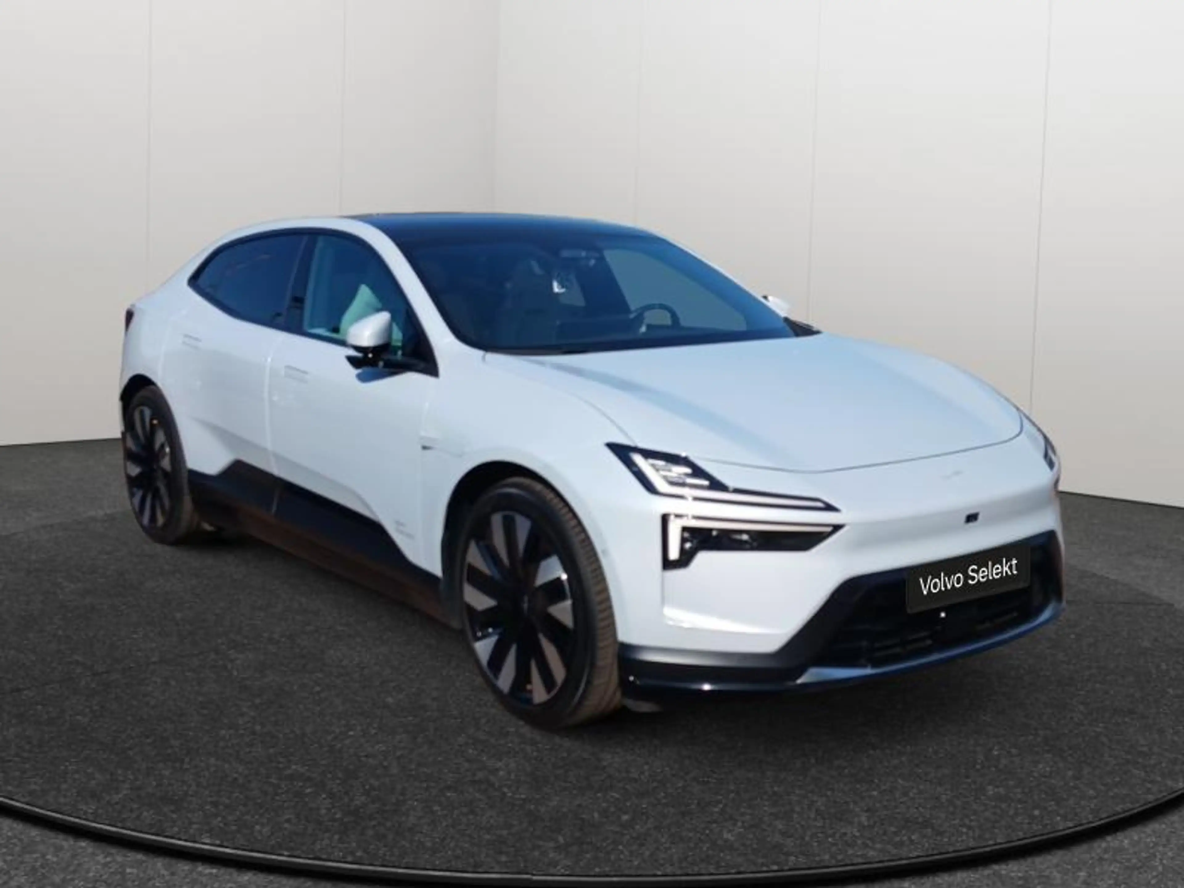Polestar 4 Long range dual | Plus | Nappa — photo 7