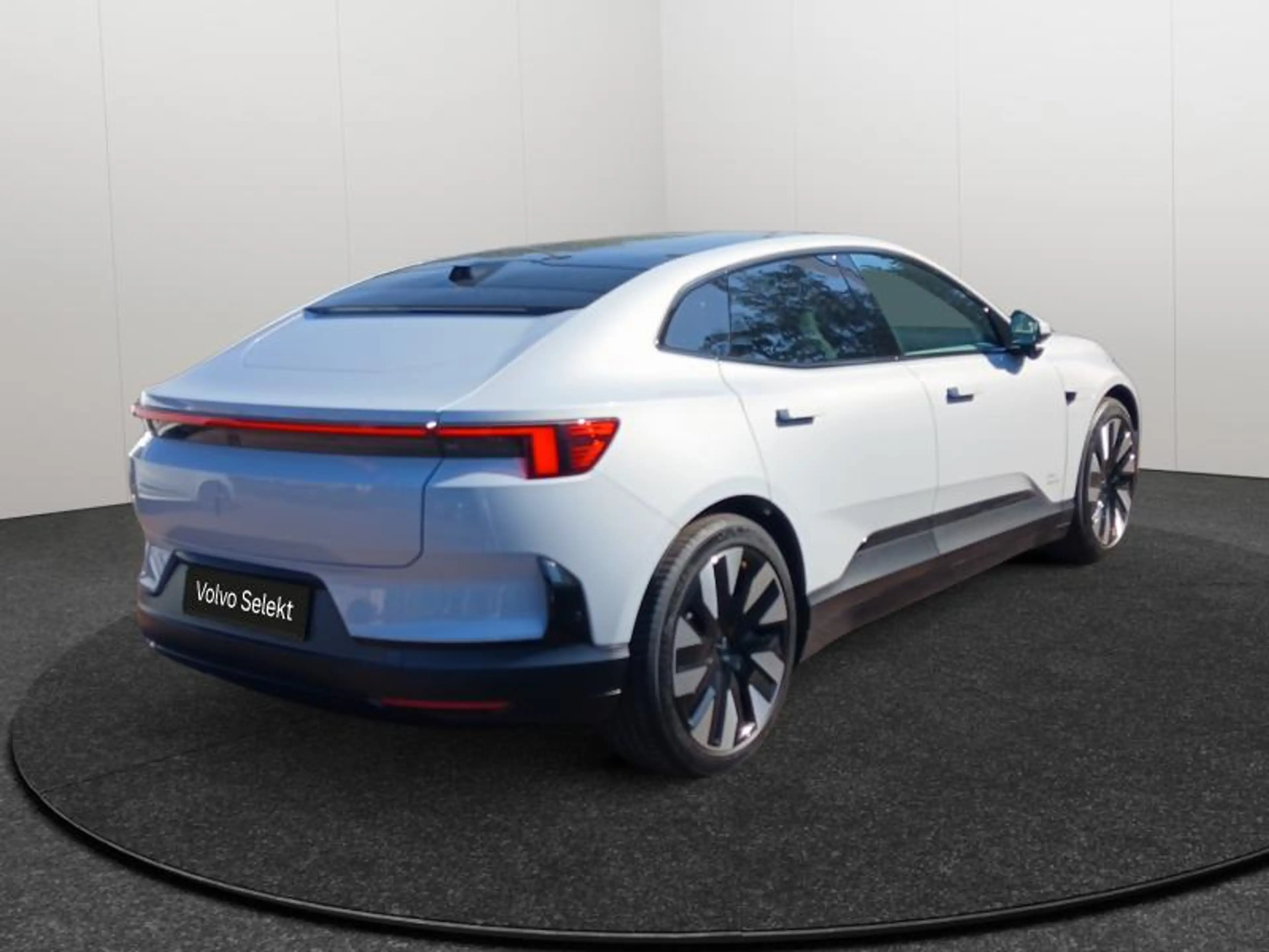 Polestar 4 Long range dual | Plus | Nappa — photo 5