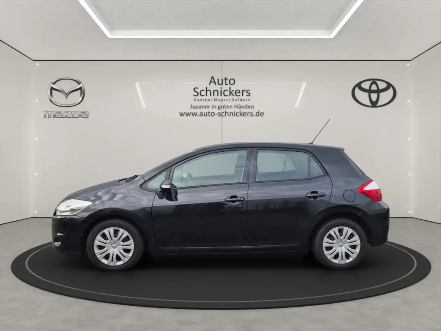 Toyota Auris Life+ 1.4 D-4D DPF Schwarz - 2