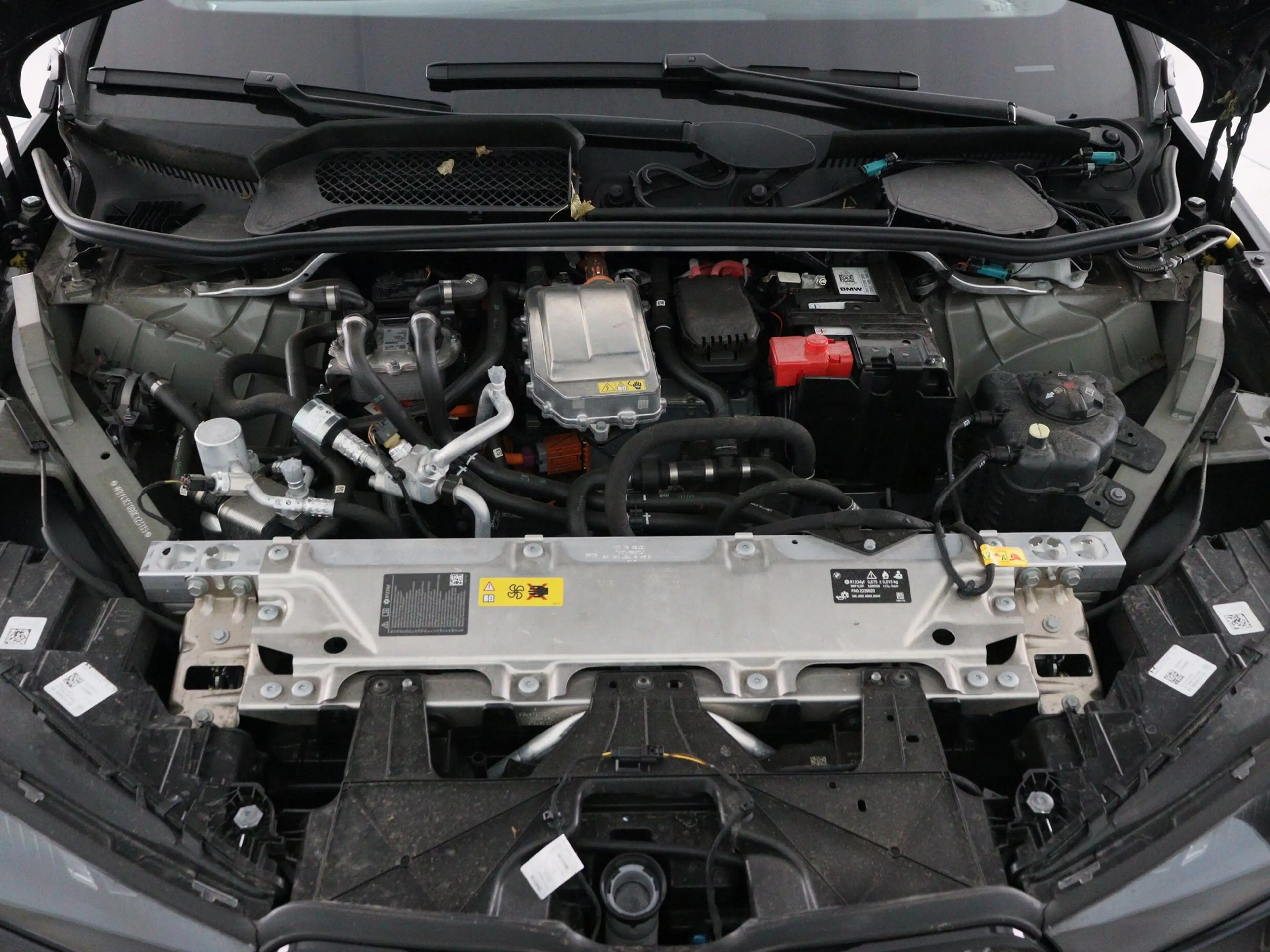 BMW iX xDrive45 101 kWh — photo 5