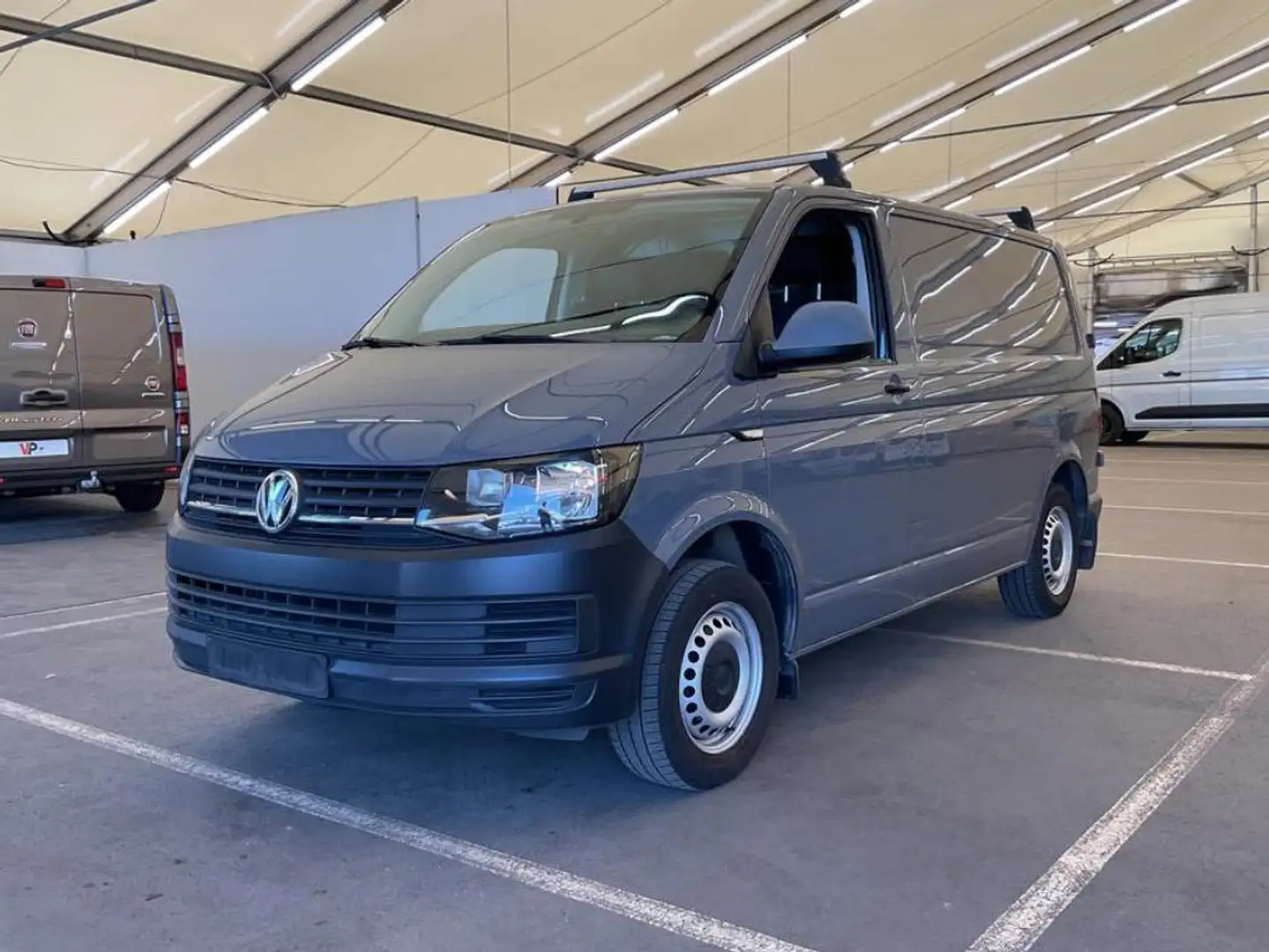 Volkswagen T6 Transporter 2.0 TDi 3 PLACES CLIM SIMILI ECRAN 12300 HTVA Grijs - 1