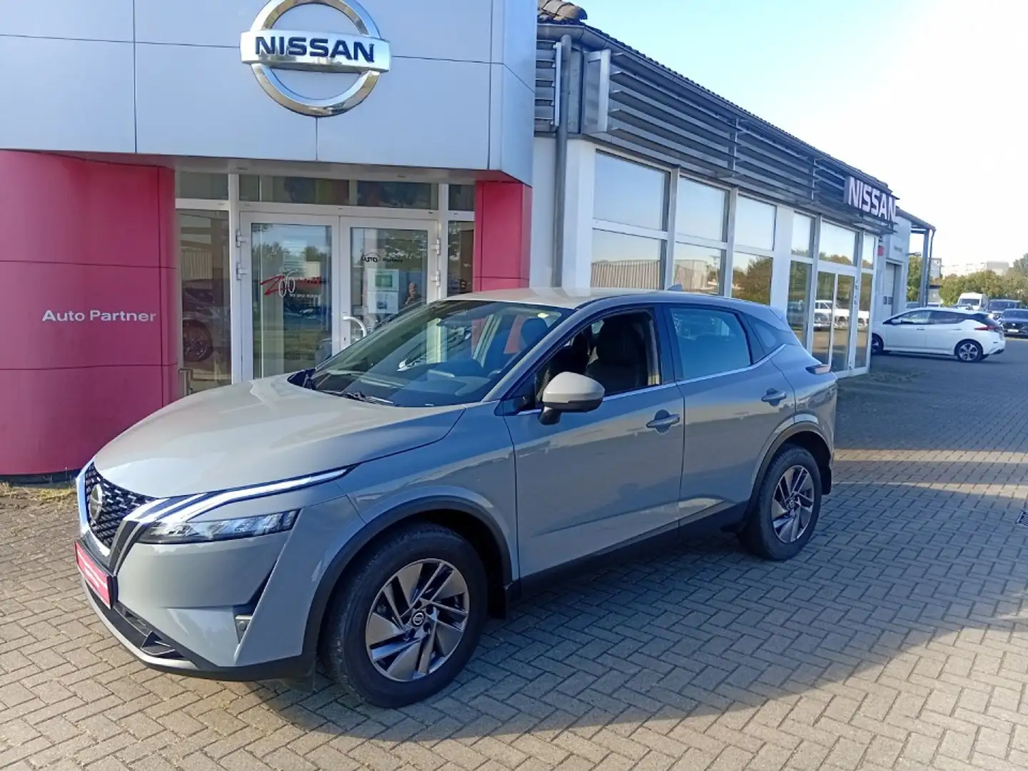 Nissan Qashqai 1.3 DIG-T MHEV 140PS 6MT 4x2 Acenta NC Grau - 1