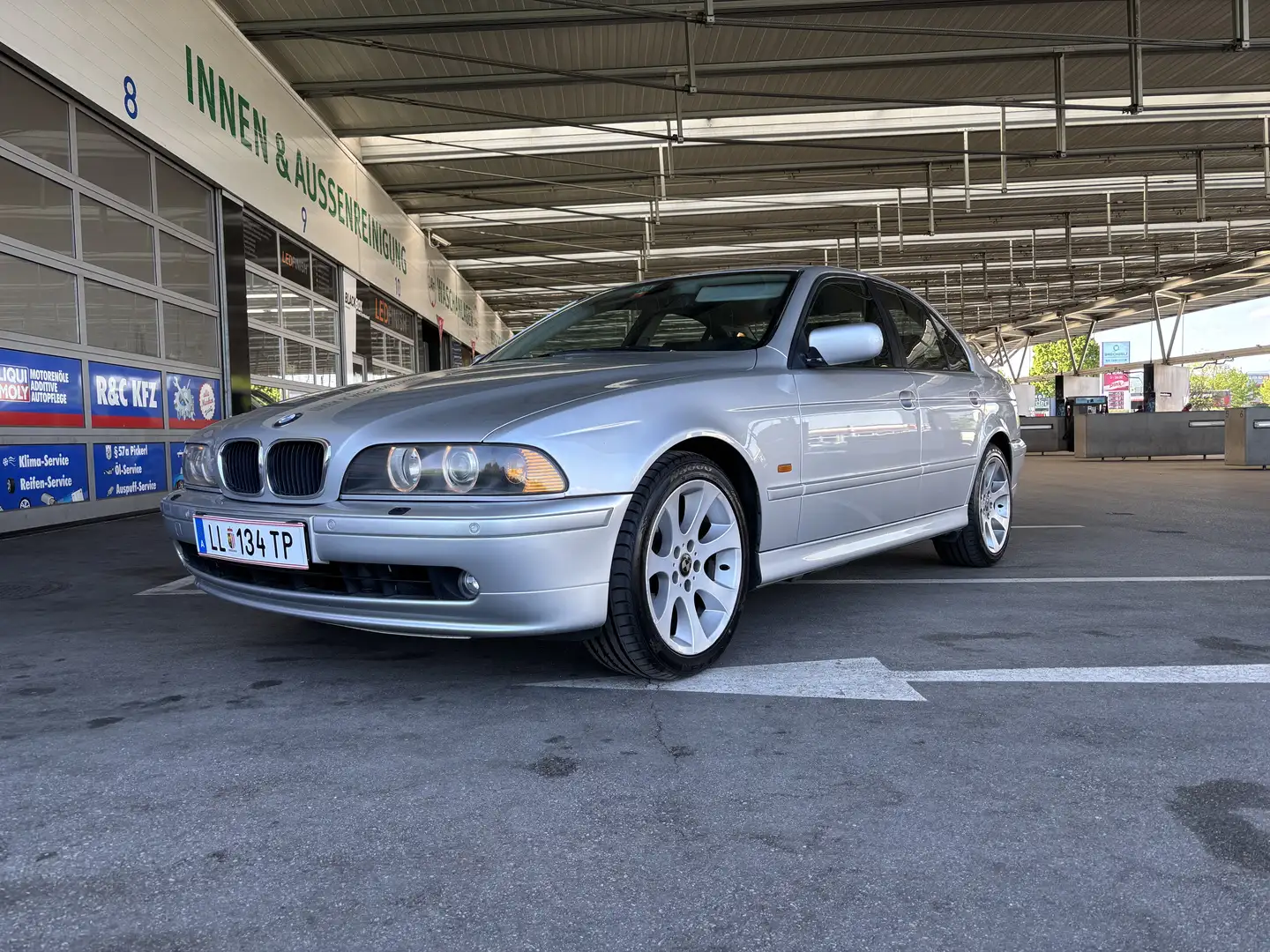 BMW 520 520d - 1