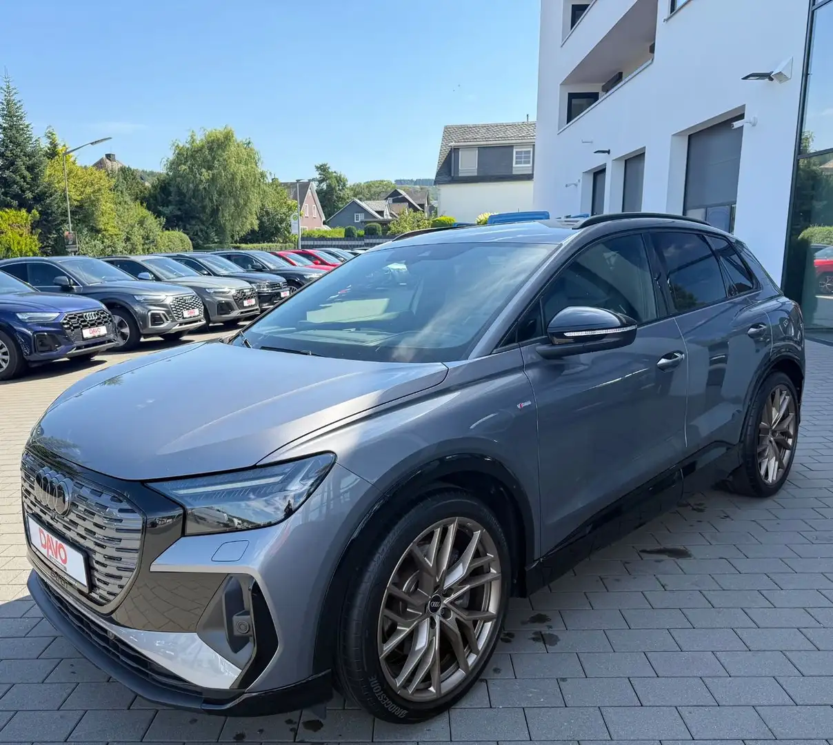 Audi Q4 e-tron 40 3x S line Edition one/Sonos/Matrix Gris - 2