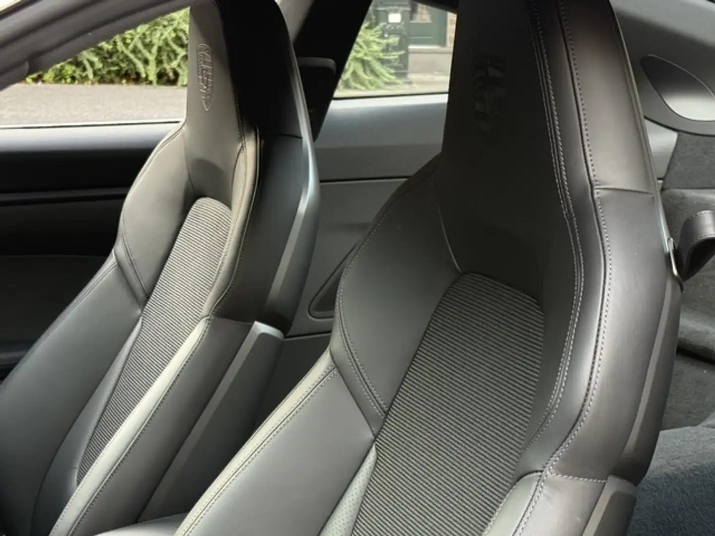 Porsche 992 911 GT3 Touring Paket 6-GT SCHALTER*BOSE*LIFTSYSTE Silber - 2