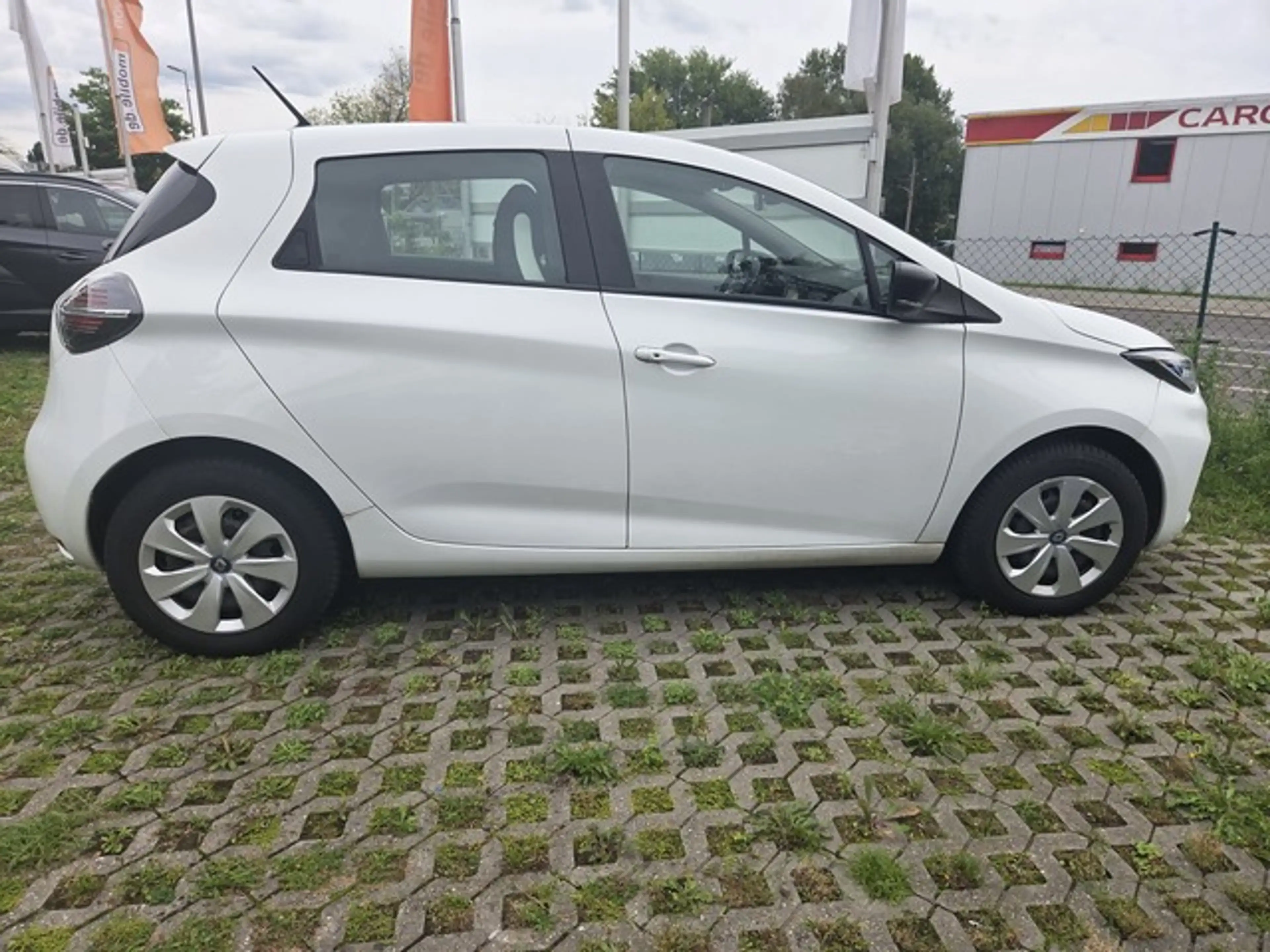 Renault ZOE Zoe Life 52 kwh R110/Z.E. 50 Klima Sitzheizung — photo 8