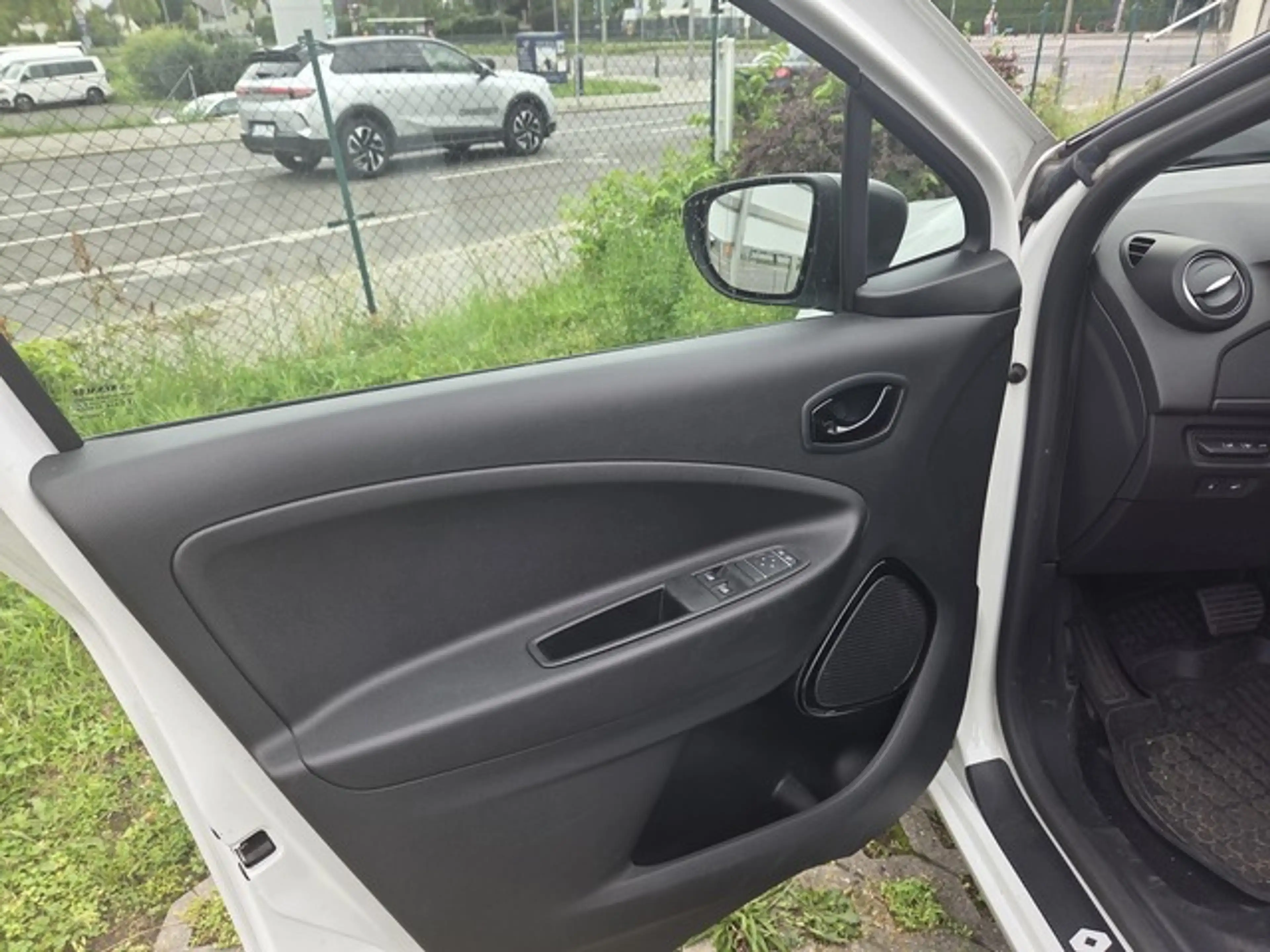 Renault ZOE Zoe Life 52 kwh R110/Z.E. 50 Klima Sitzheizung — photo 9