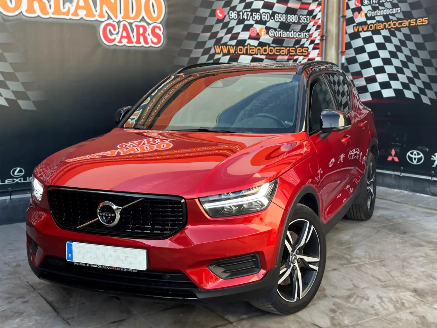 Volvo XC40 T5 Twin R-Design Aut. Burdeos - 1