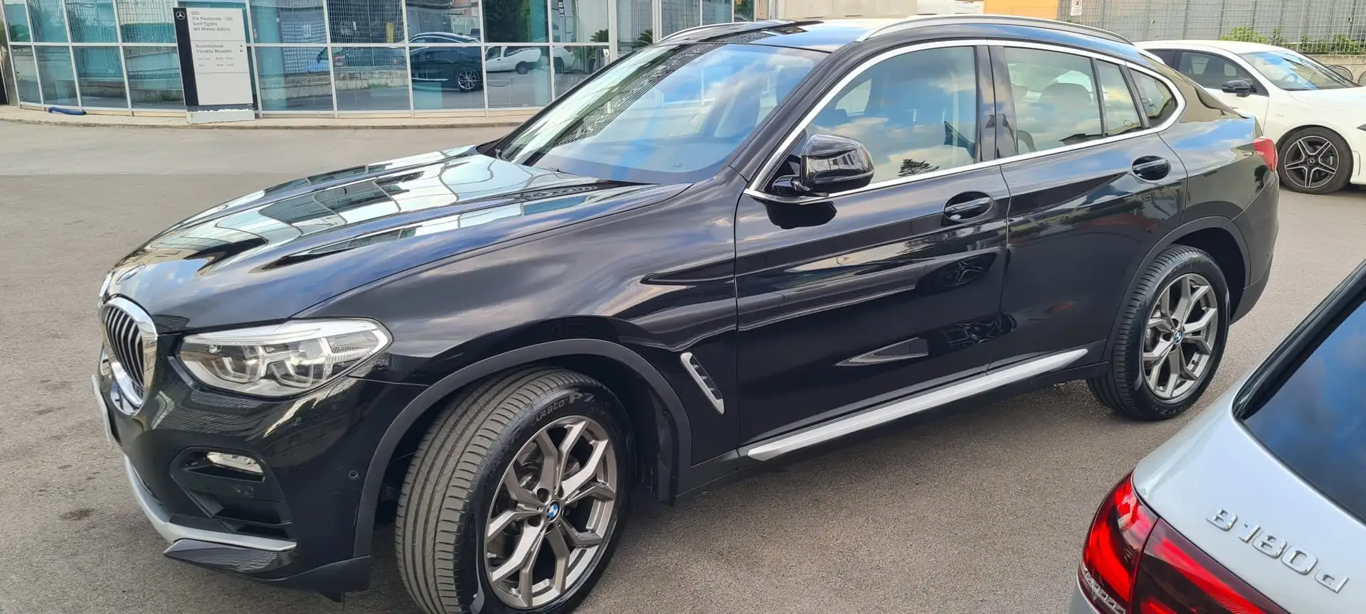 BMW X4 BMW X4 -Tagliandata BMW -Uniproprietario -Full Nero - 2