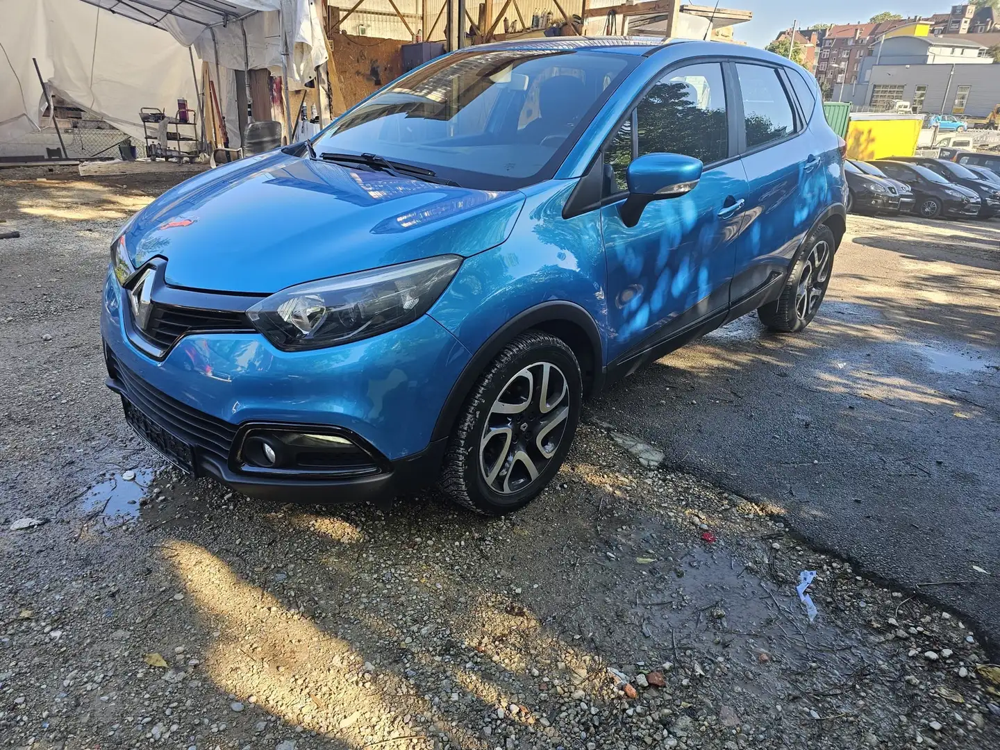 Renault Captur Dynamique Blau - 2