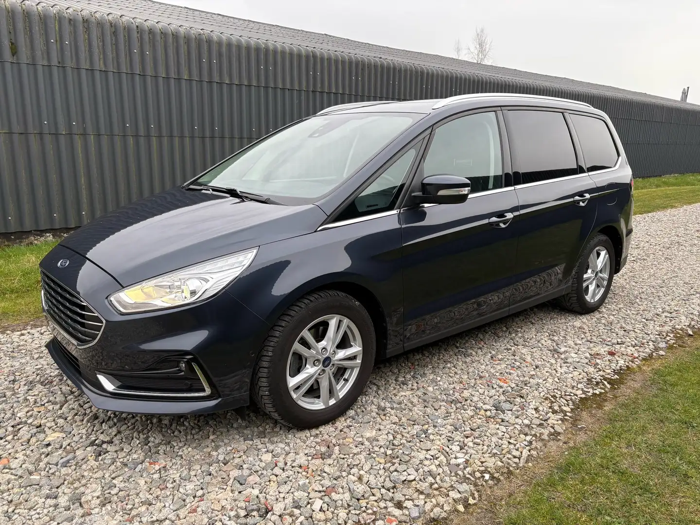 Ford Galaxy 2.0 TDCi*TITANIUM*7 PLACES*TOIT PANO*CUIR Bleu - 1