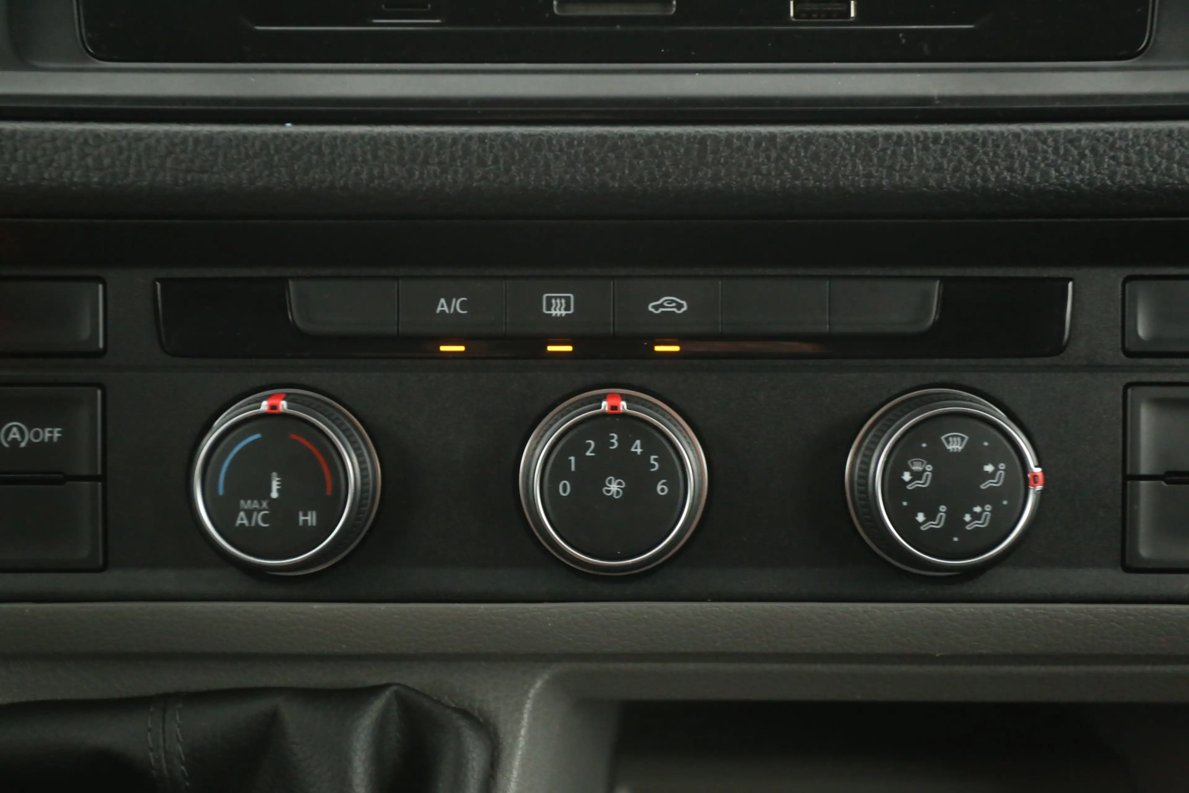 Volkswagen Crafter 2.0 TDI L3H3 140PK | Airco | Cruise | Parkeersens. — photo 12