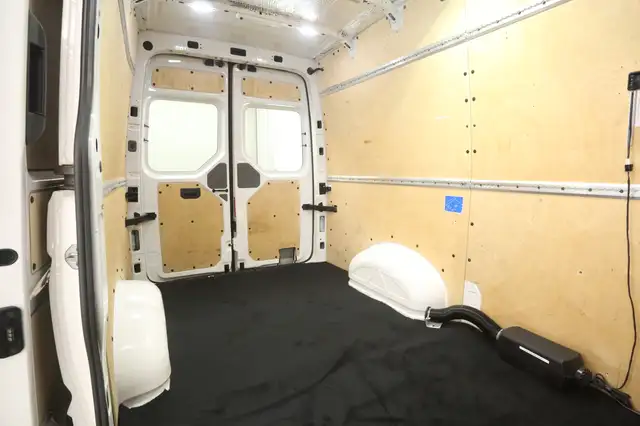 Volkswagen Crafter view 22
