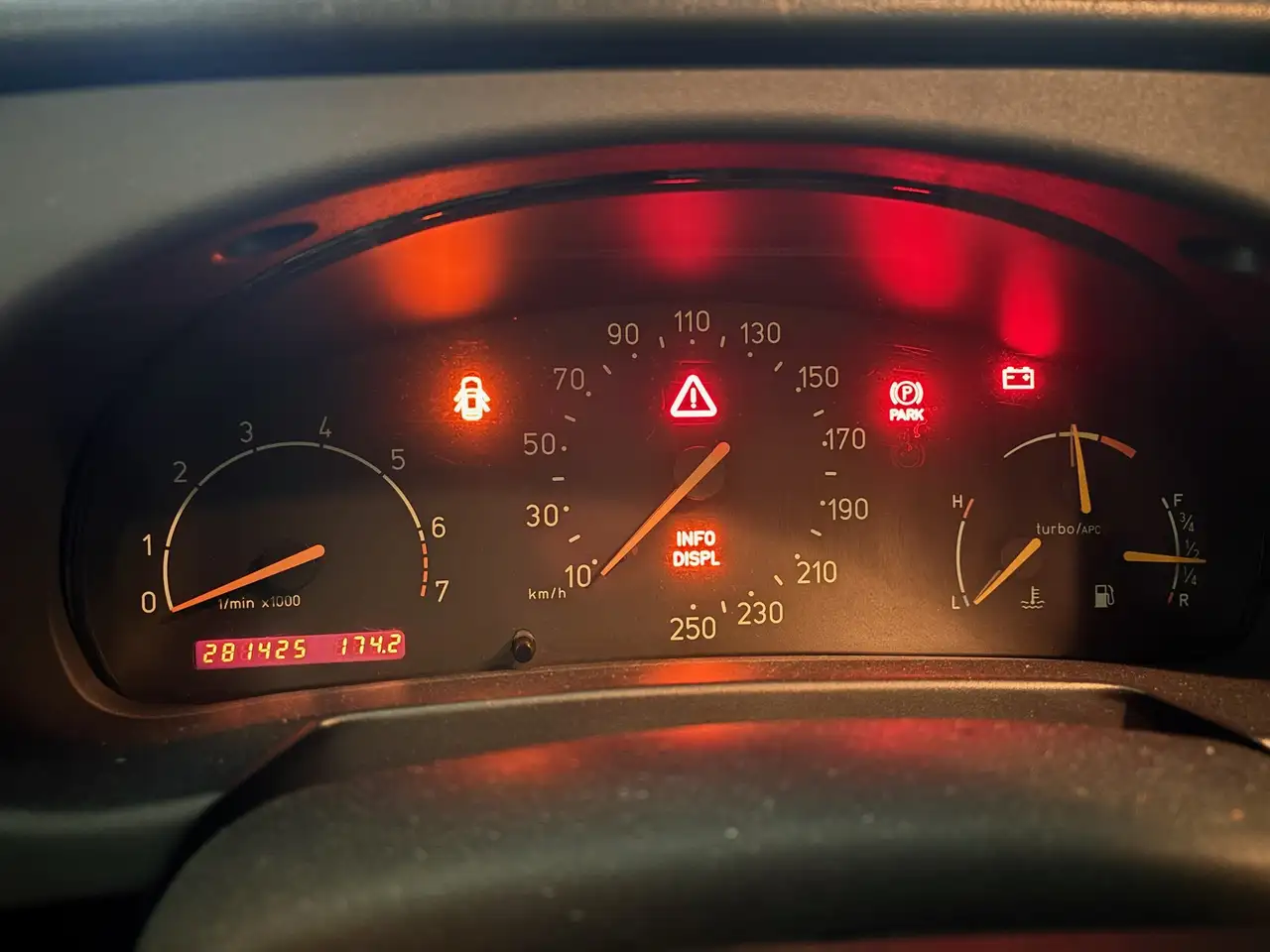 Saab 900 5p 2.0i turbo S A.C.L., foto 5