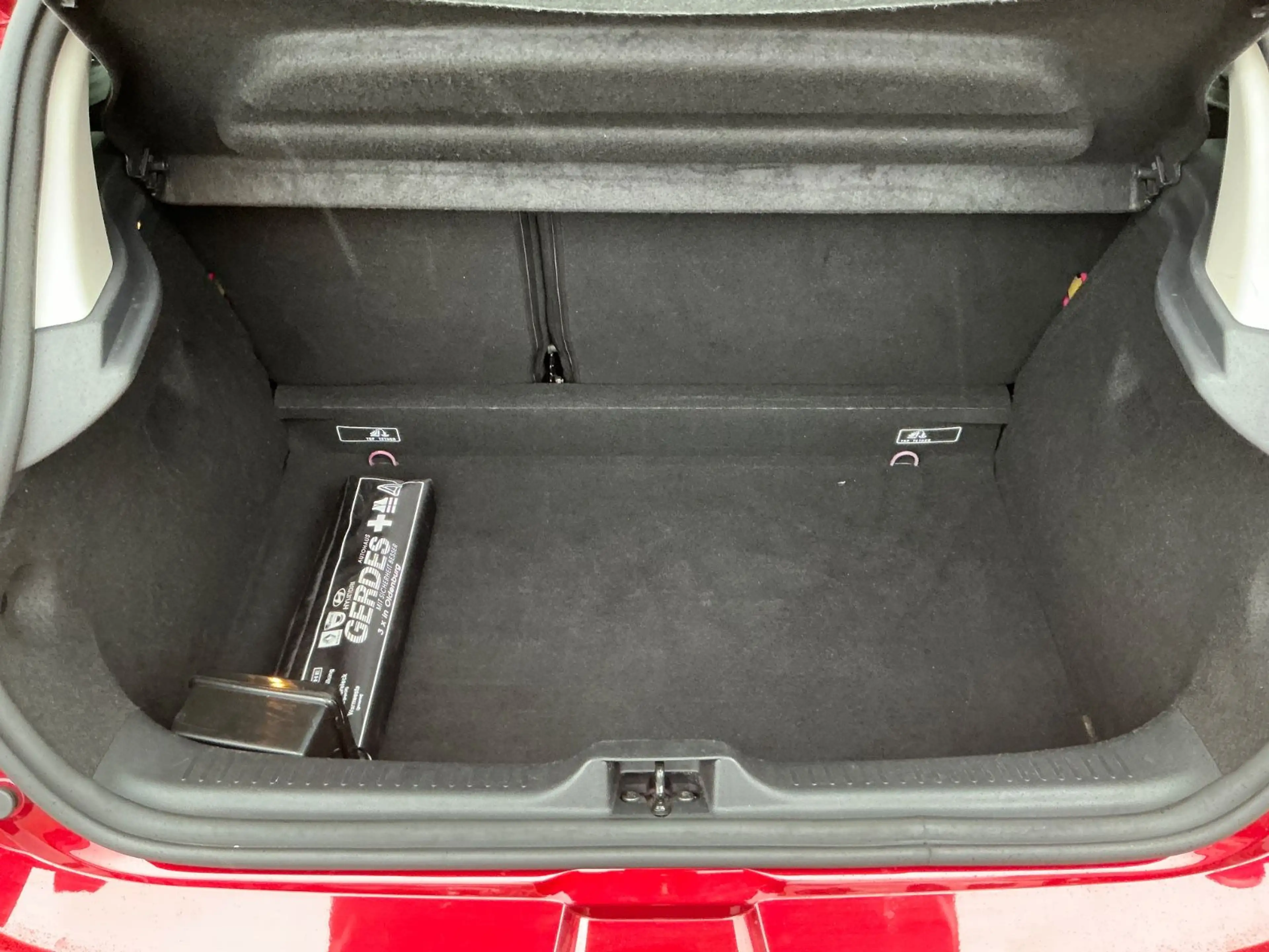 Renault Clio IV Limited BT Allwetter — photo 12