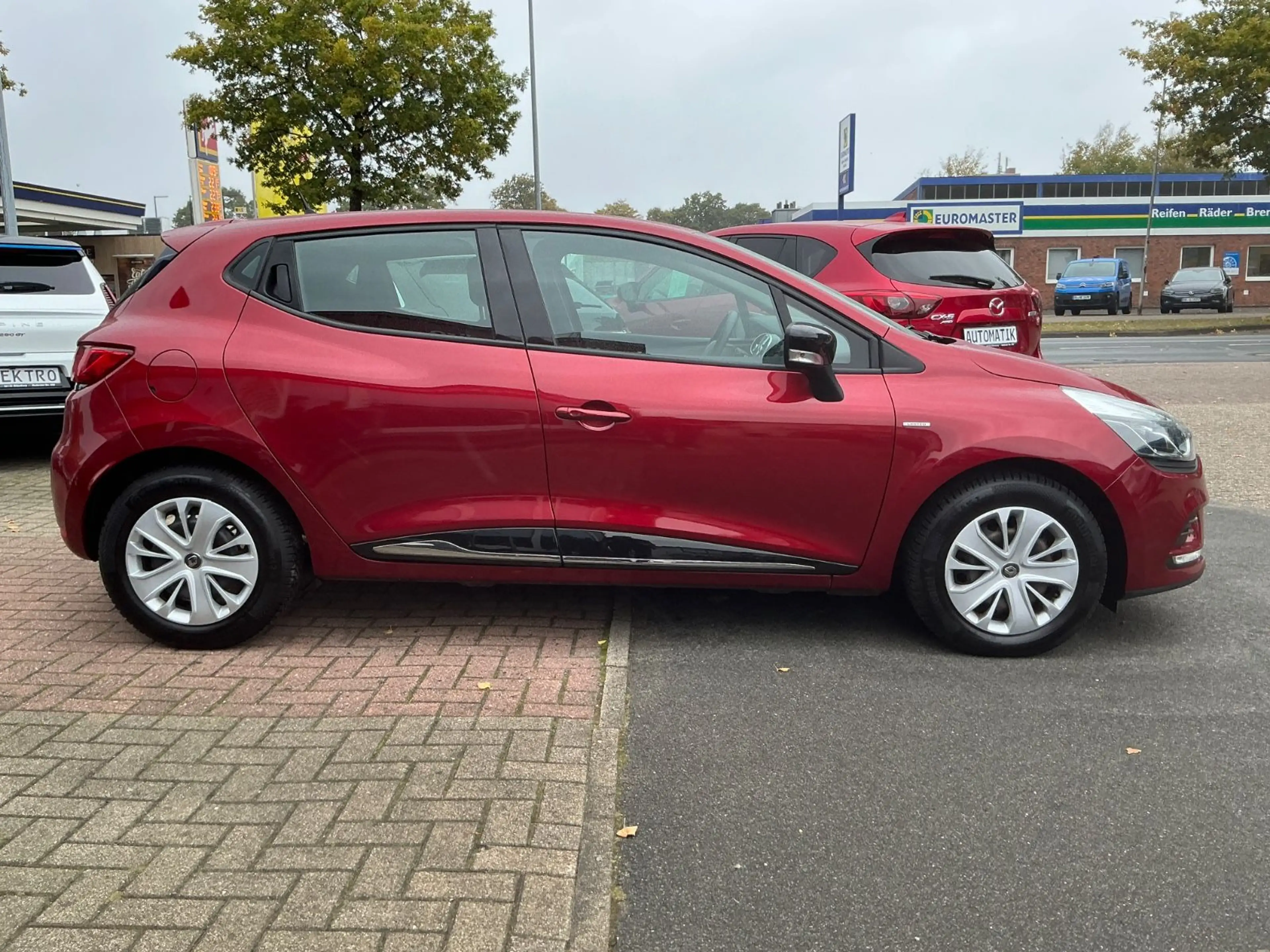 Renault Clio IV Limited BT Allwetter — photo 4