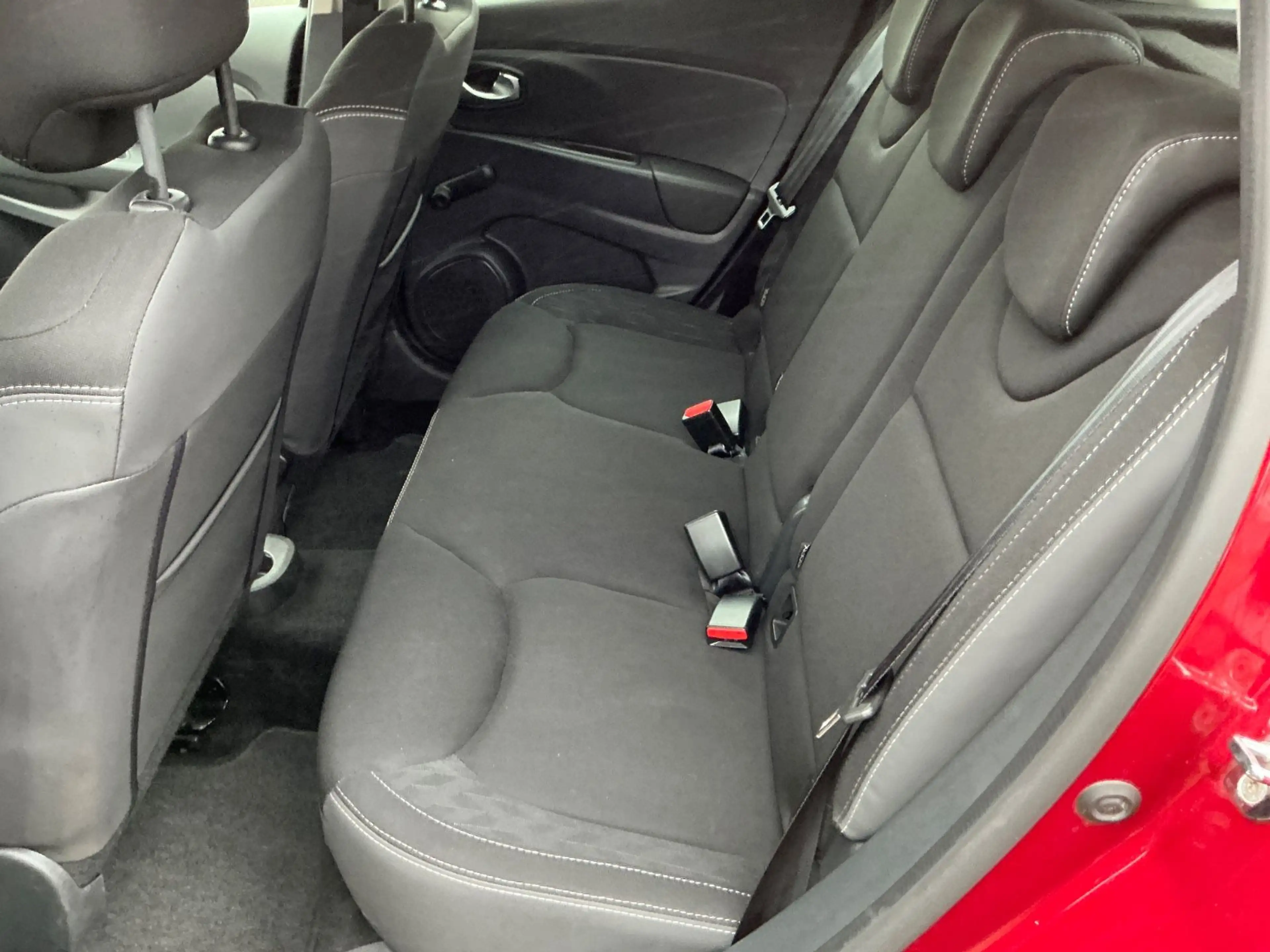 Renault Clio IV Limited BT Allwetter — photo 11