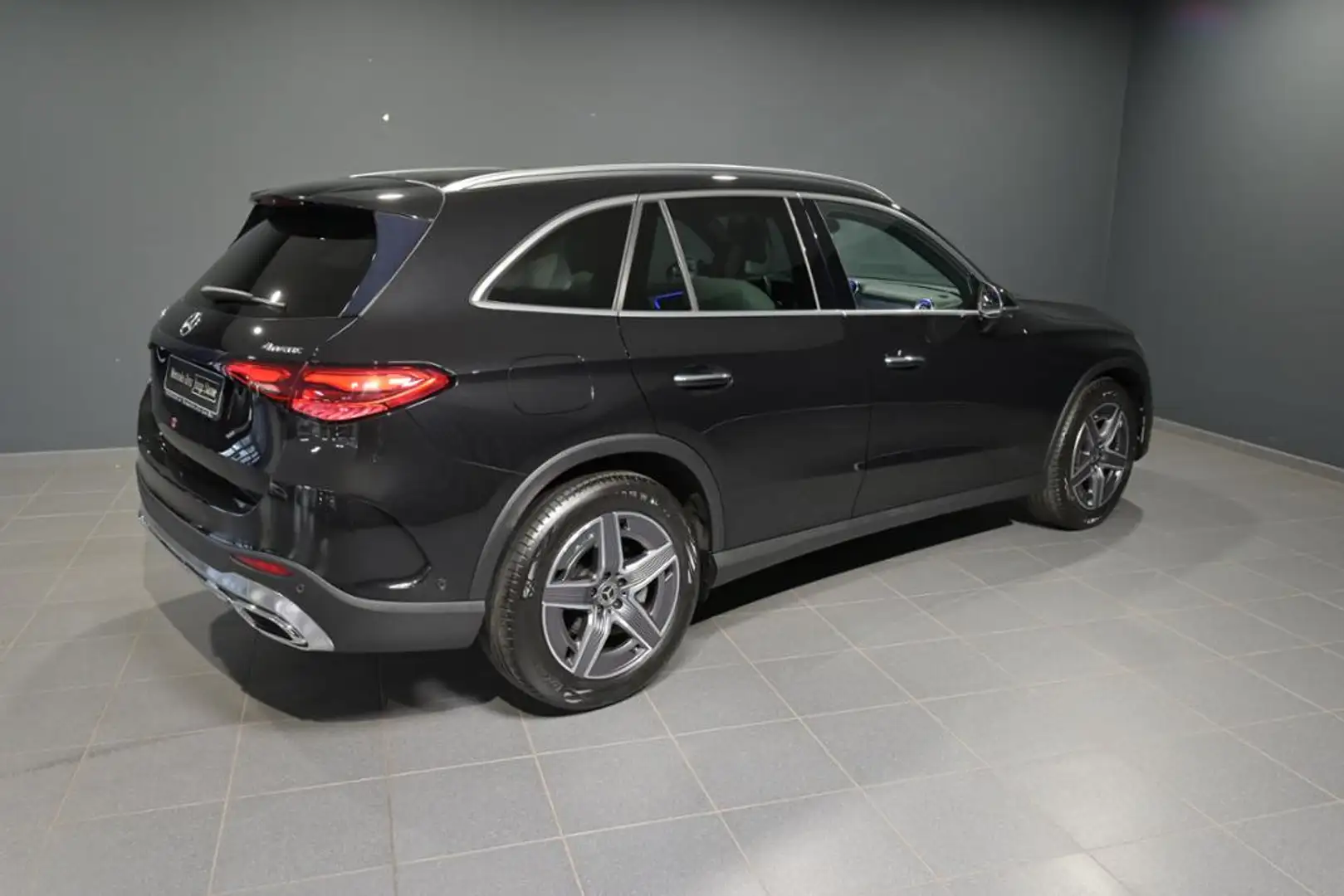 Mercedes-Benz GLC 300 4M AMG/AHK/PANO/DISTRONIC/360/DIGITA Noir - 2