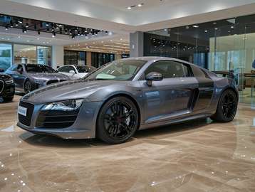 5.2 FSI quattro R tronic