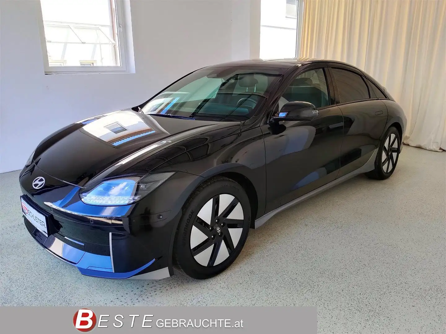 Hyundai IONIQ 6 TOP LINE Long Range 77,4 kWh i63t0-O3 Schwarz - 2