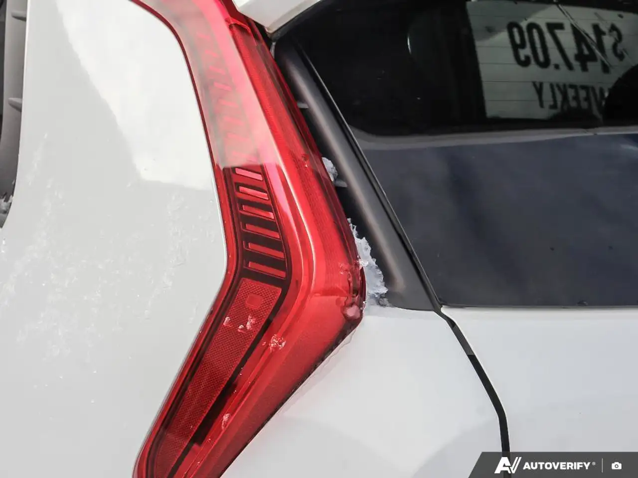 Kia Niro снимка Kia Niro