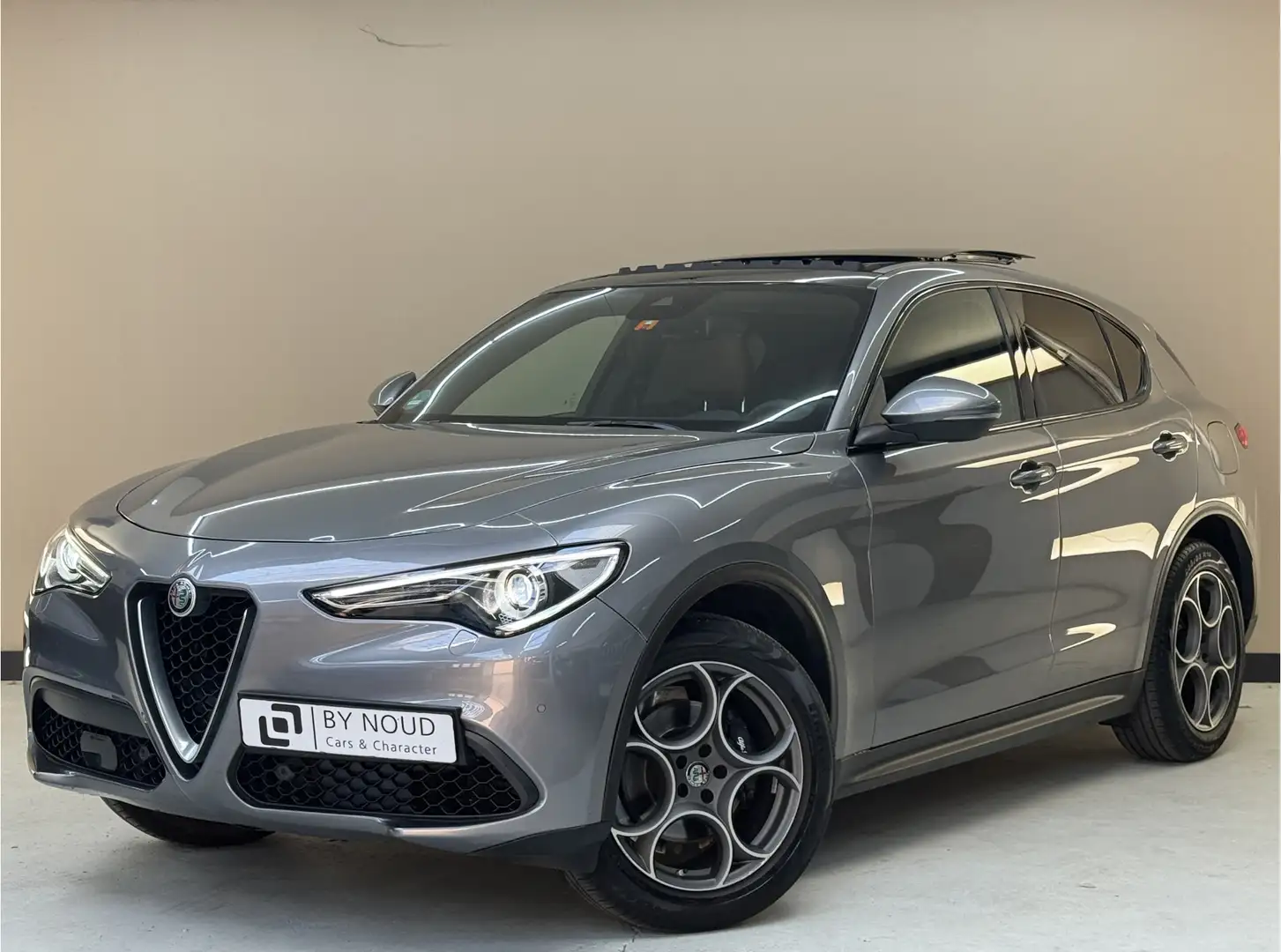 Alfa Romeo Stelvio 2.0 T AWD Super, 200Pk, 2018, 1ste eigenaar, BTW a Gris - 1