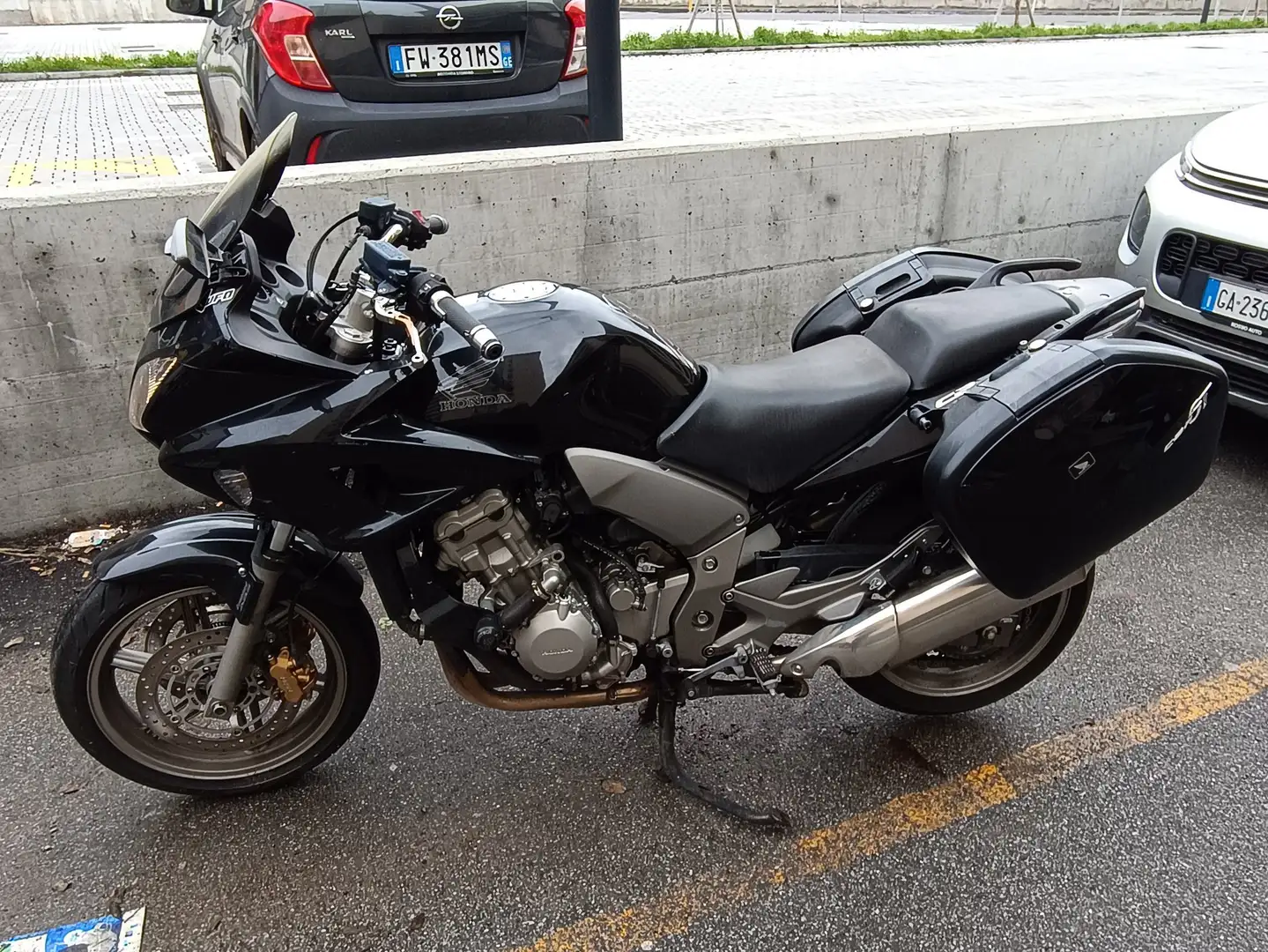 Honda CBF 1000 Fekete - 2