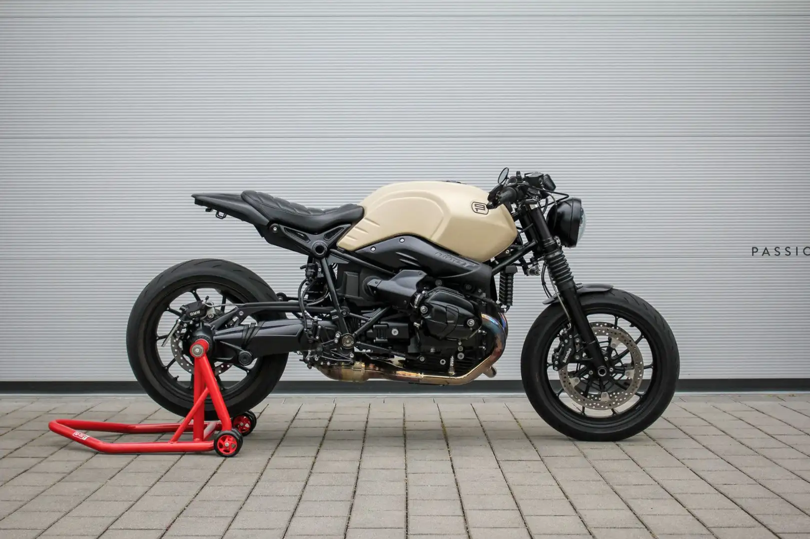 BMW R nineT AC Schnitzer *Café Racer* Béžová - 2