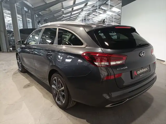 Hyundai I30 view 4