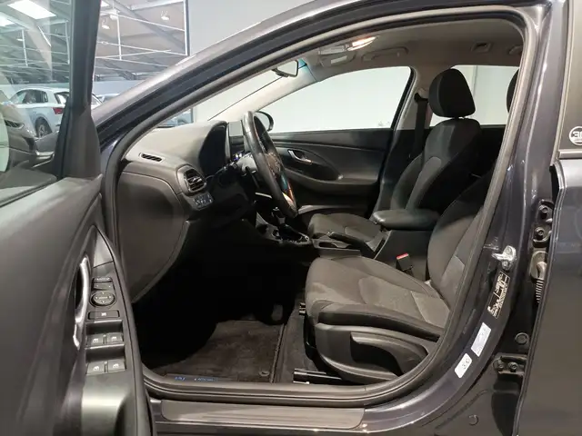 Hyundai I30 view 8
