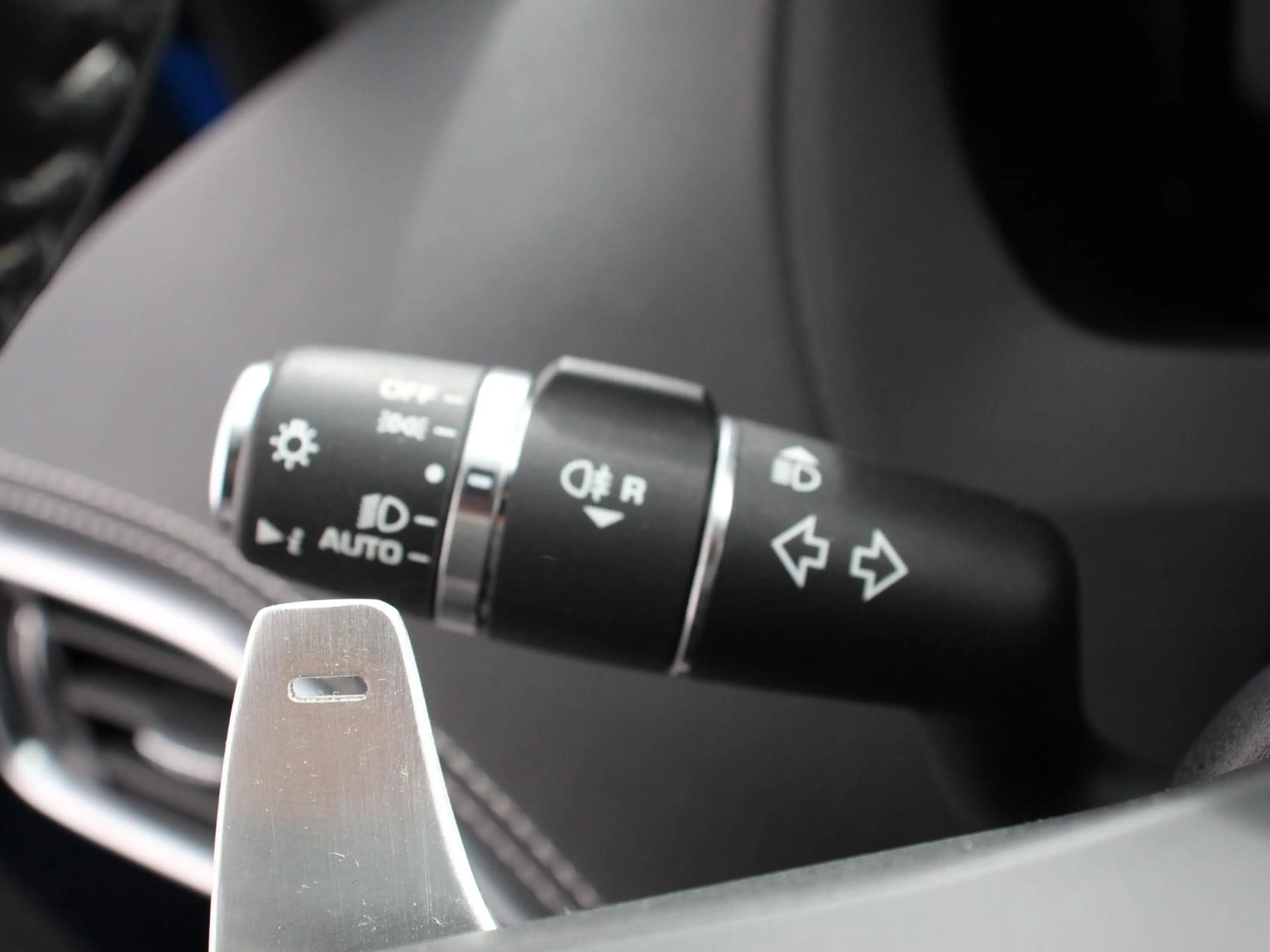 Jaguar F-Pace 5.0 V8 AWD SVR 551 pk Panorama dak Meridian sound — photo 15