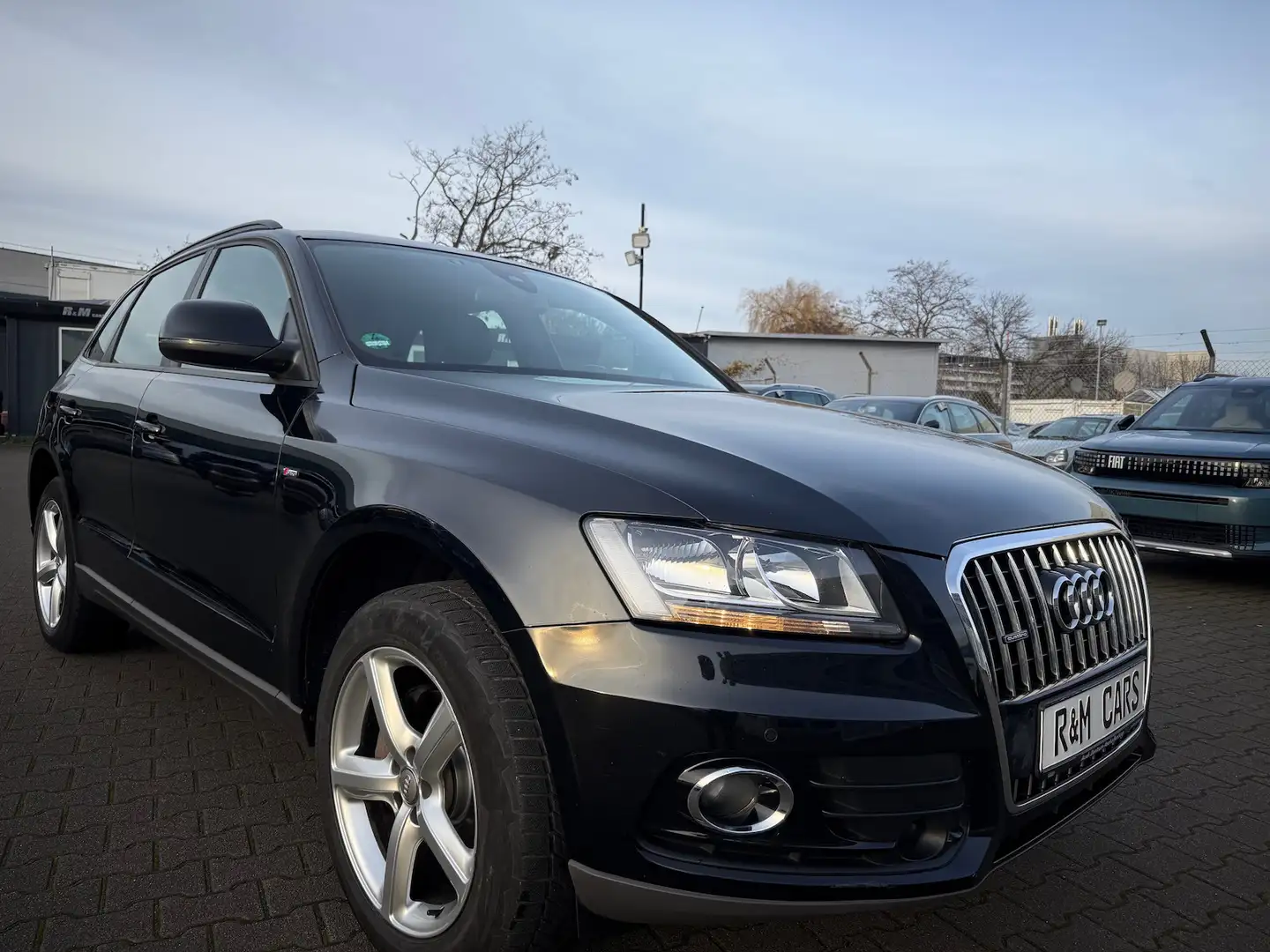 Audi Q5 2.0 TDI 130 kW quattro/S-Line Sport Schwarz - 2