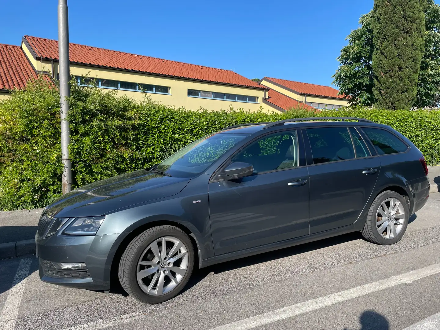 Skoda Octavia 1.6 TDI Clever DSG 85 kW Blu/Azzurro - 2