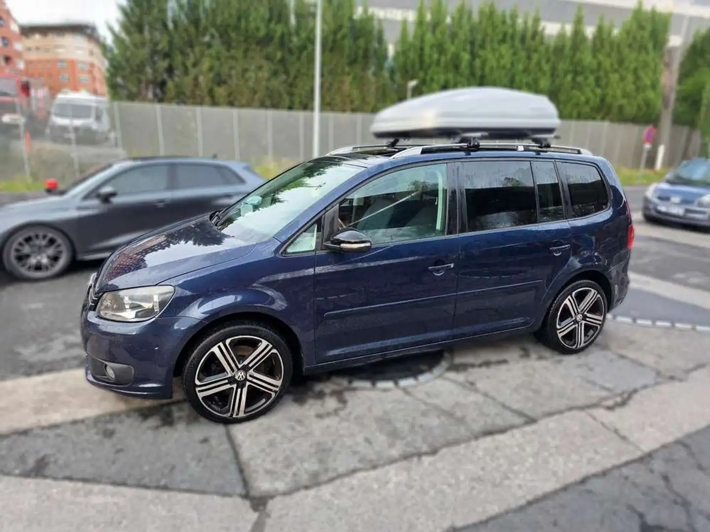 Volkswagen Touran 2.0TDI Sport Azul - 2