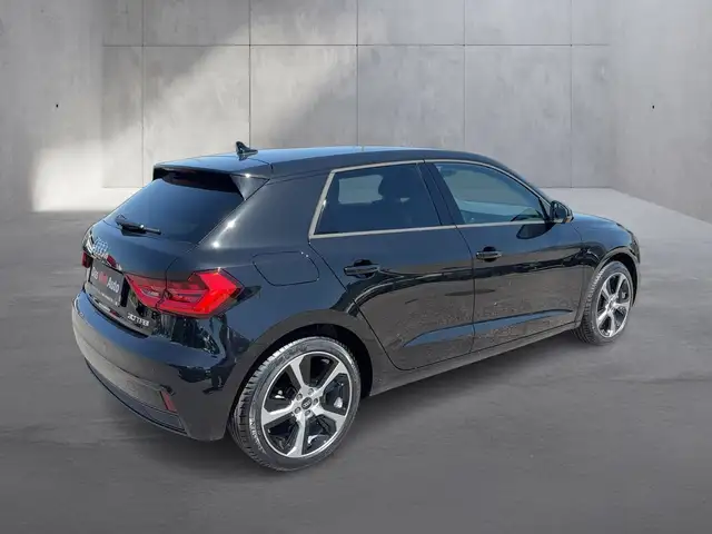 Audi A1 view 5