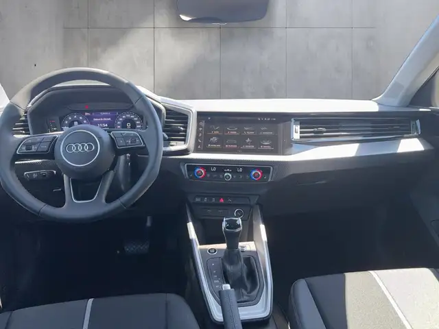 Audi A1 view 11