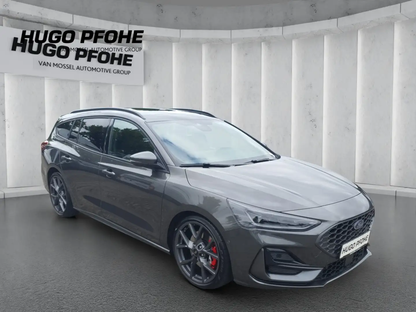Ford Focus ST X Turnier 2.3 EB Autom LED Pano RFK SHZ Grau - 2