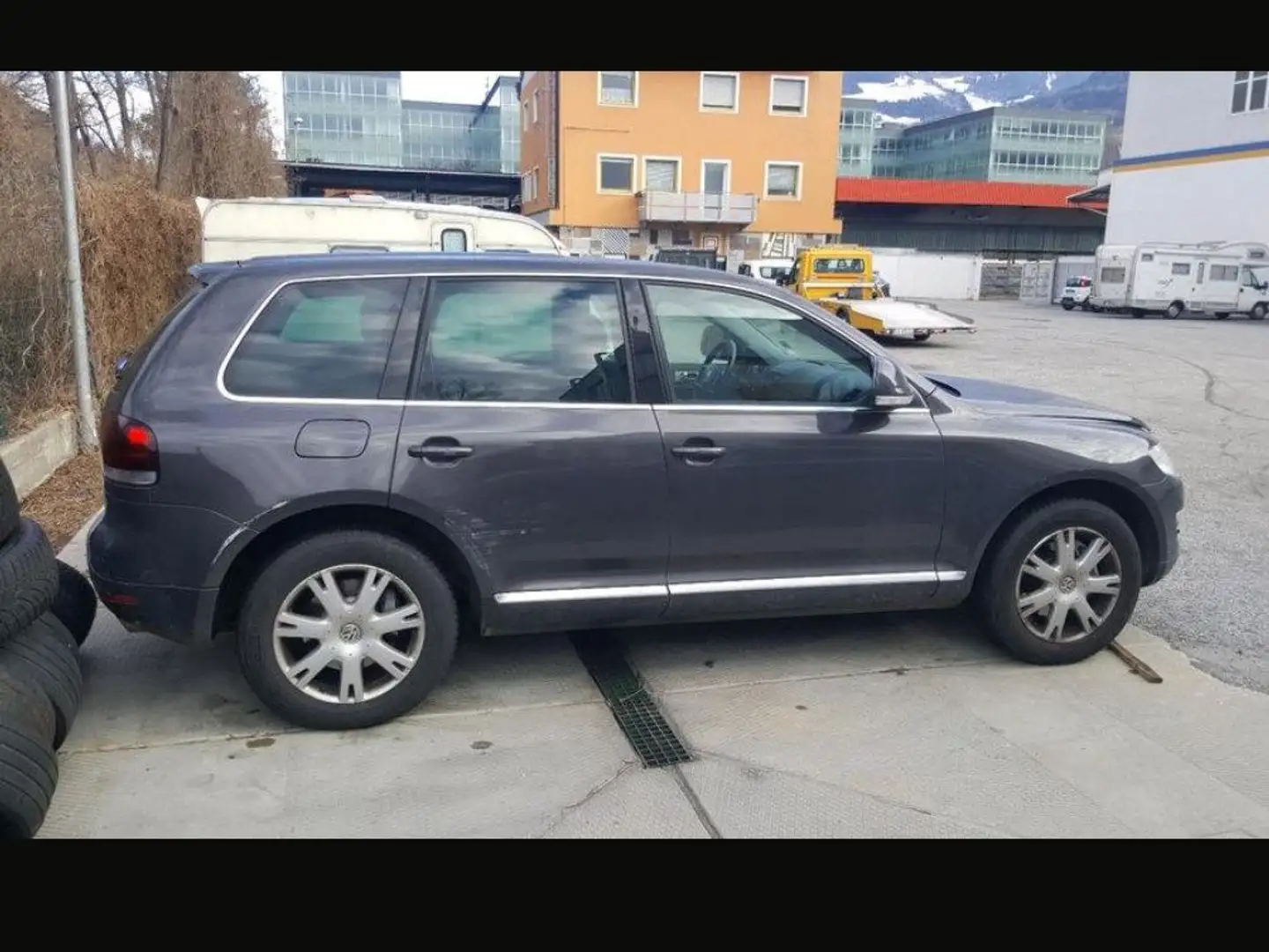 Volkswagen Touareg Touareg 3.0 V6 TDI DPF Individual crna - 2